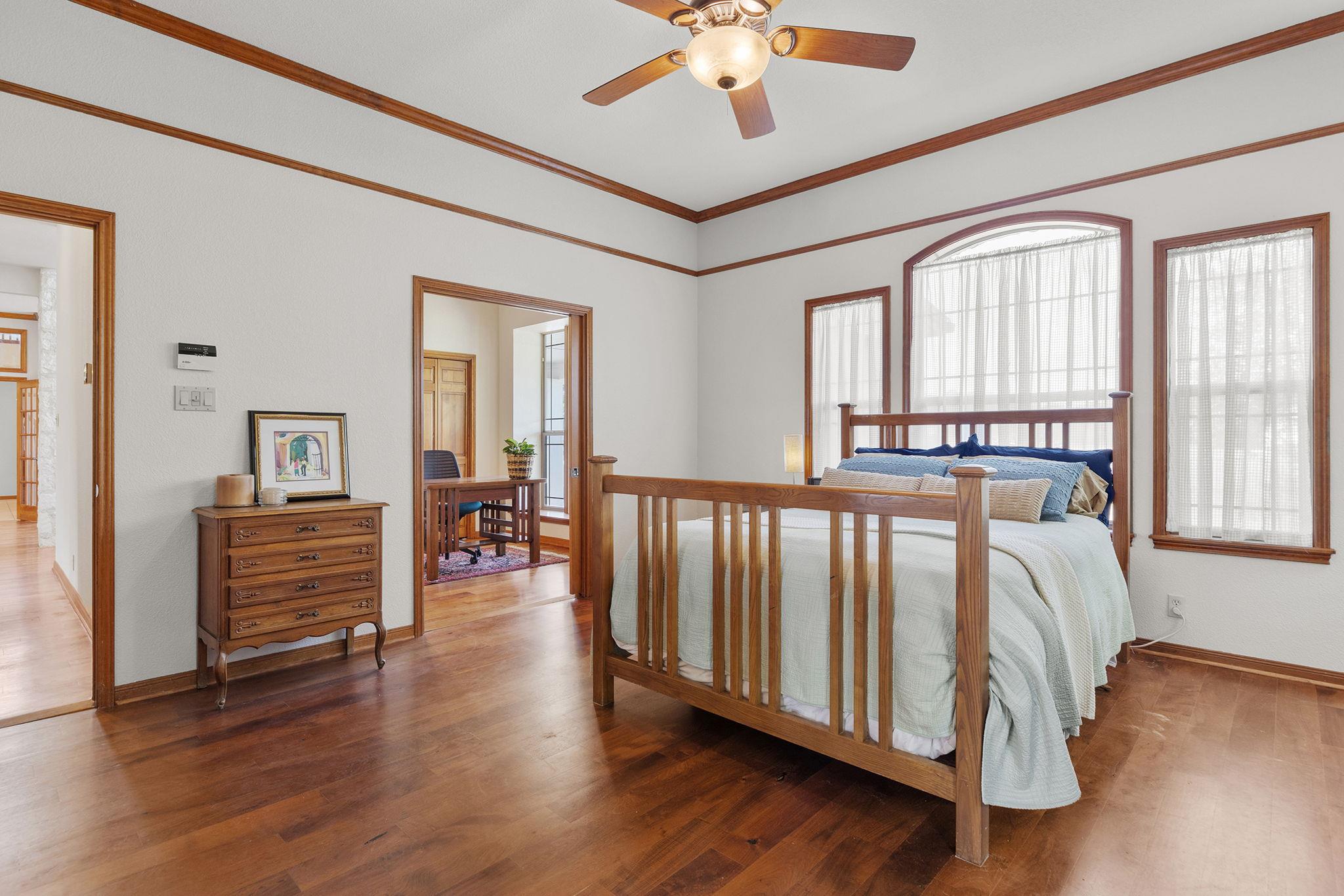 300 Little Gabriel River Dr, Liberty Hill, TX 78642