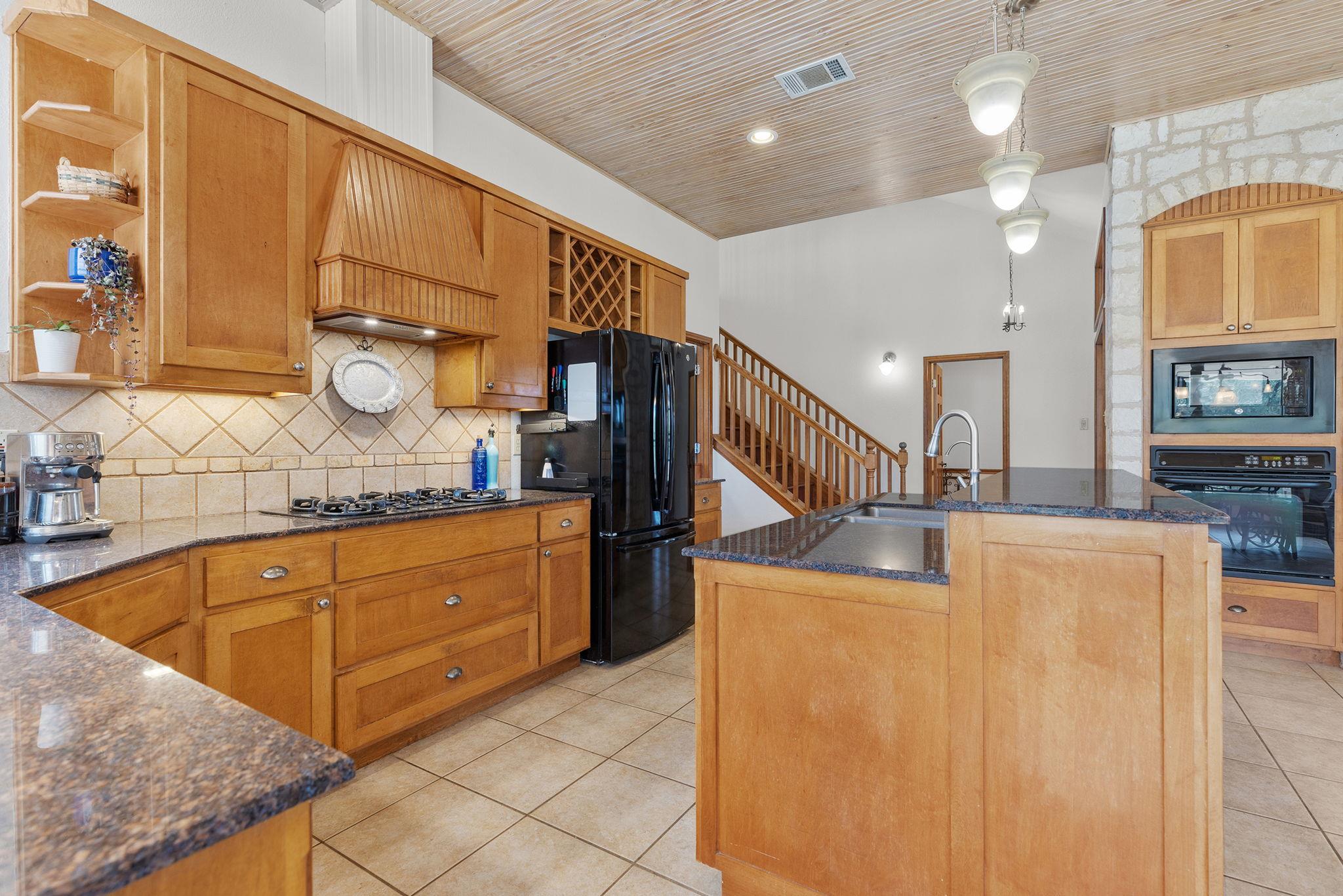 300 Little Gabriel River Dr, Liberty Hill, TX 78642