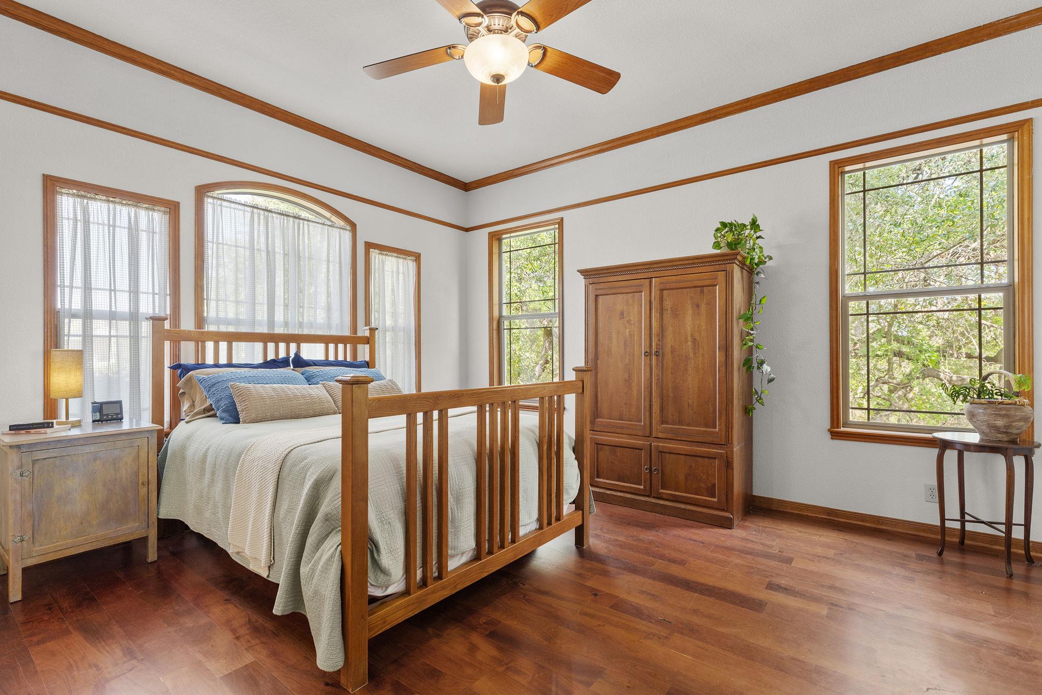 300 Little Gabriel River Dr, Liberty Hill, TX 78642