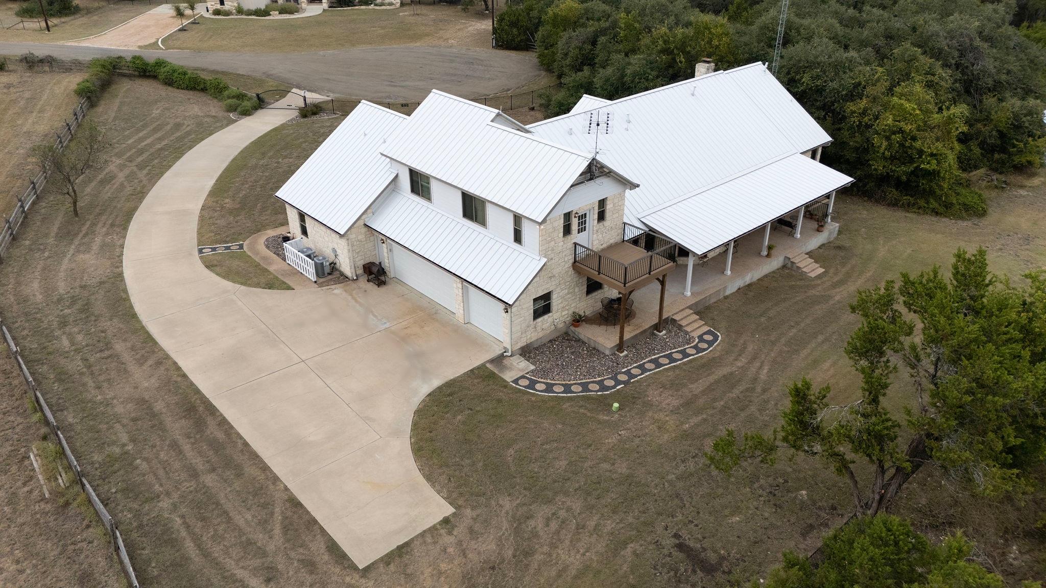 300 Little Gabriel River Dr, Liberty Hill, TX 78642