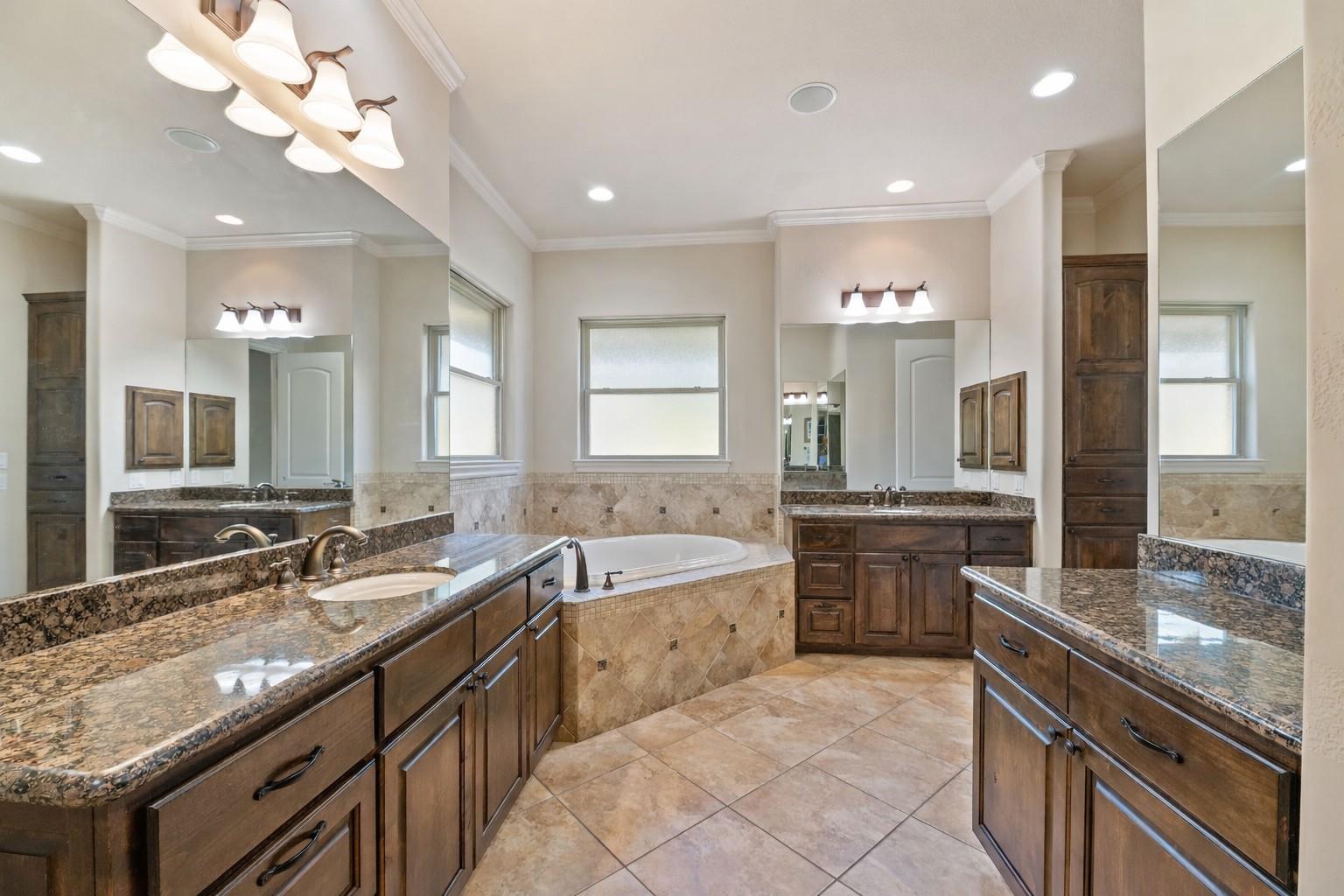 109 Ranchers Club Ln, Driftwood, TX 78619