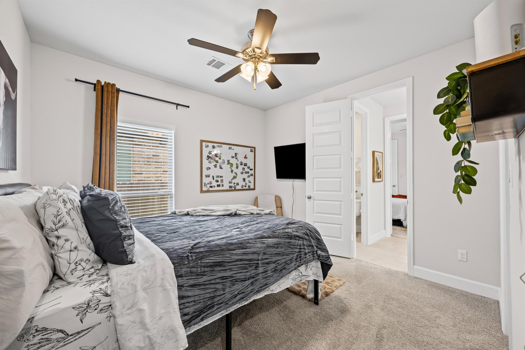 108 Chinaberry Bnd, Bastrop, TX 78602