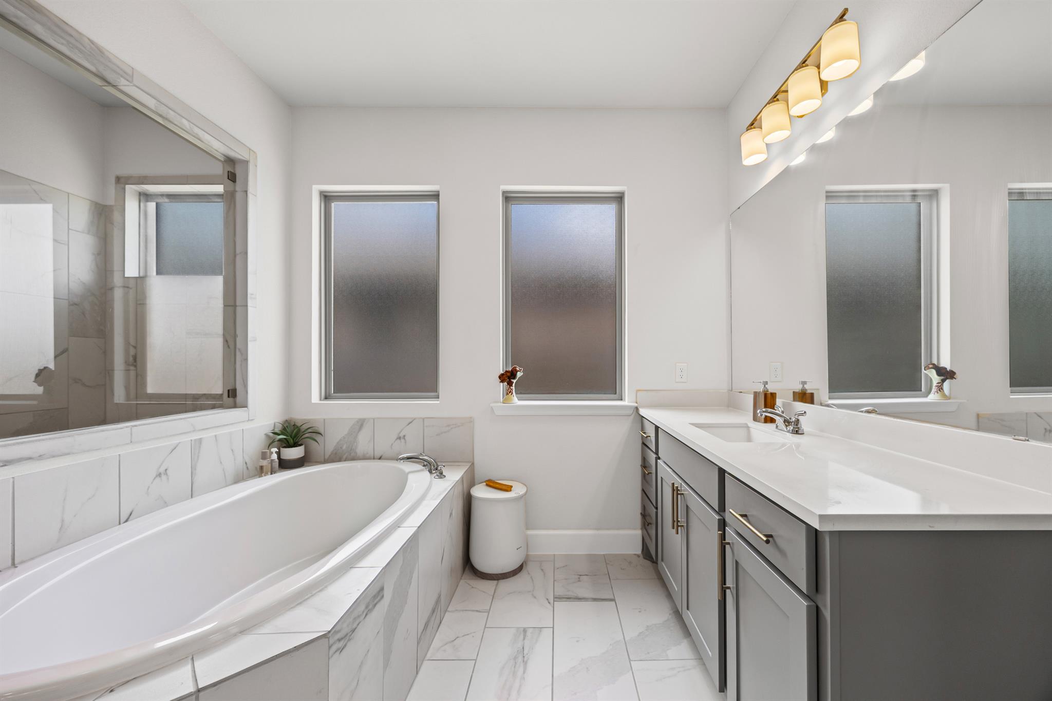 108 Chinaberry Bnd, Bastrop, TX 78602