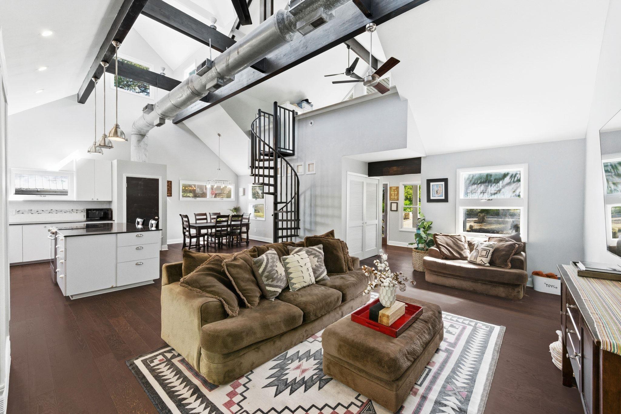 2818 Saratoga Dr, Austin, TX 78733