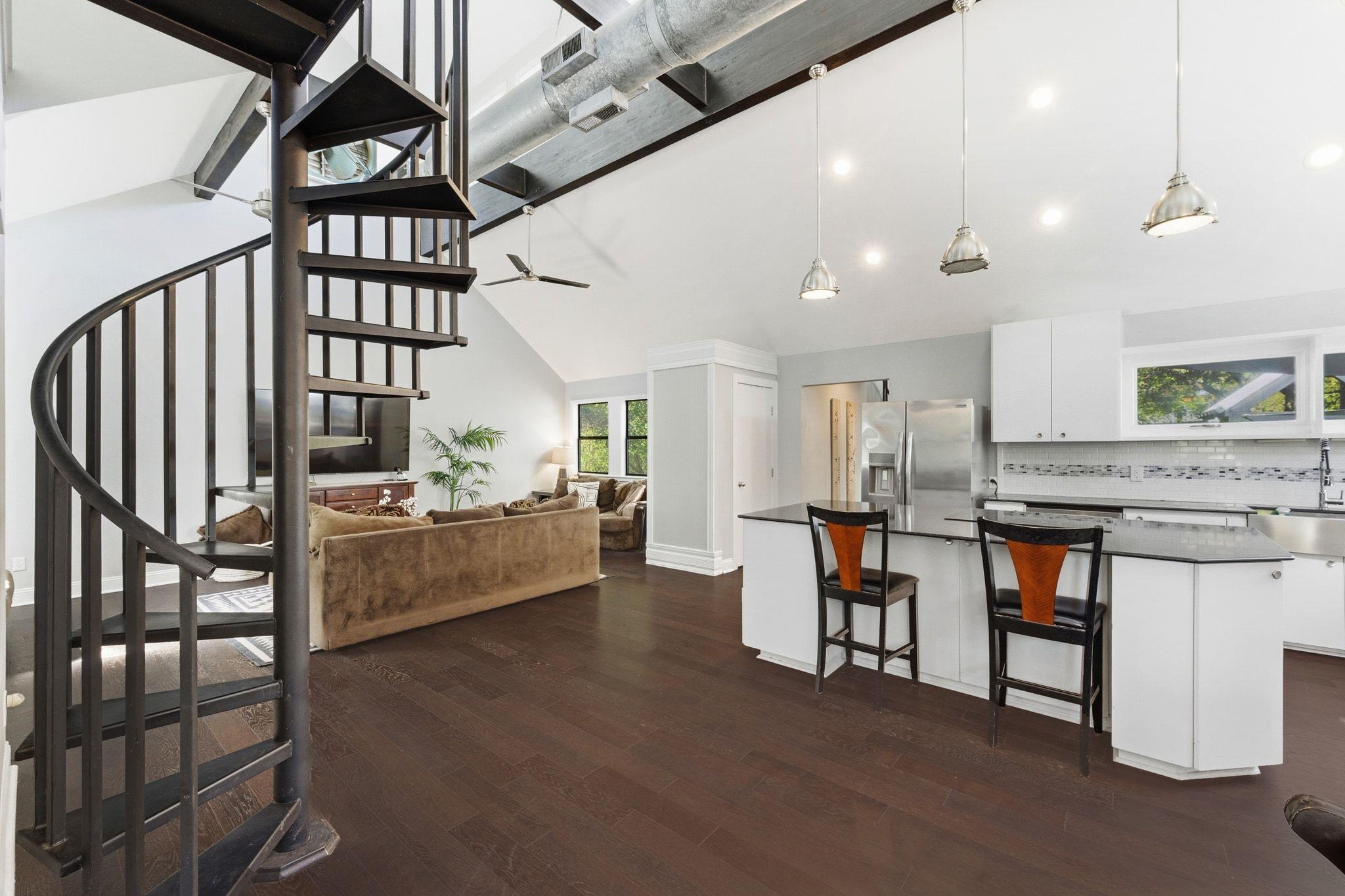 2818 Saratoga Dr, Austin, TX 78733