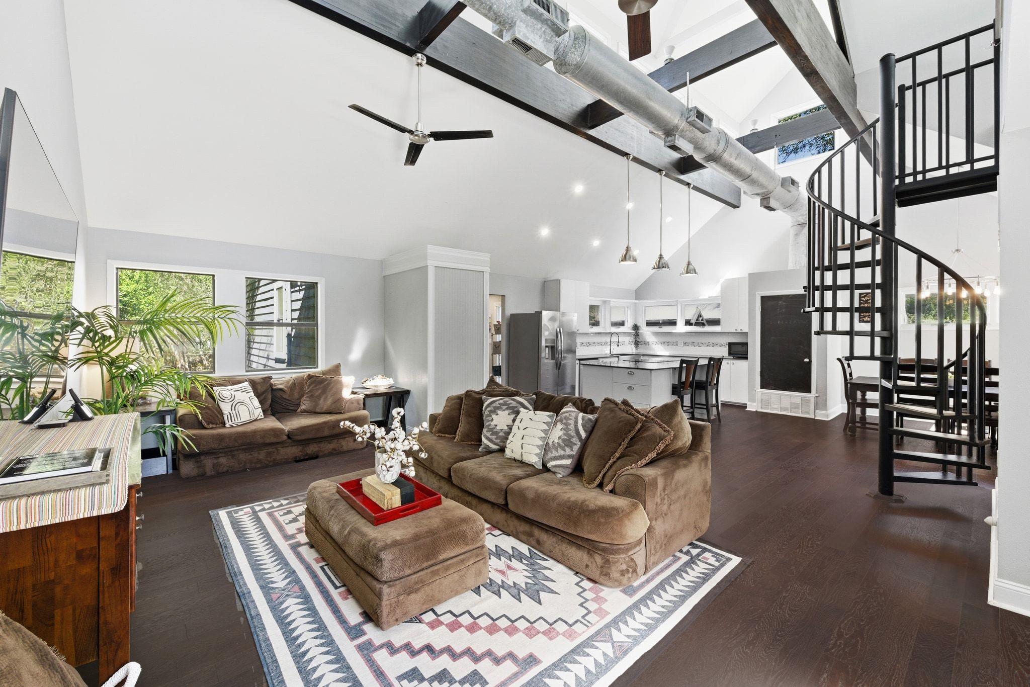 2818 Saratoga Dr, Austin, TX 78733