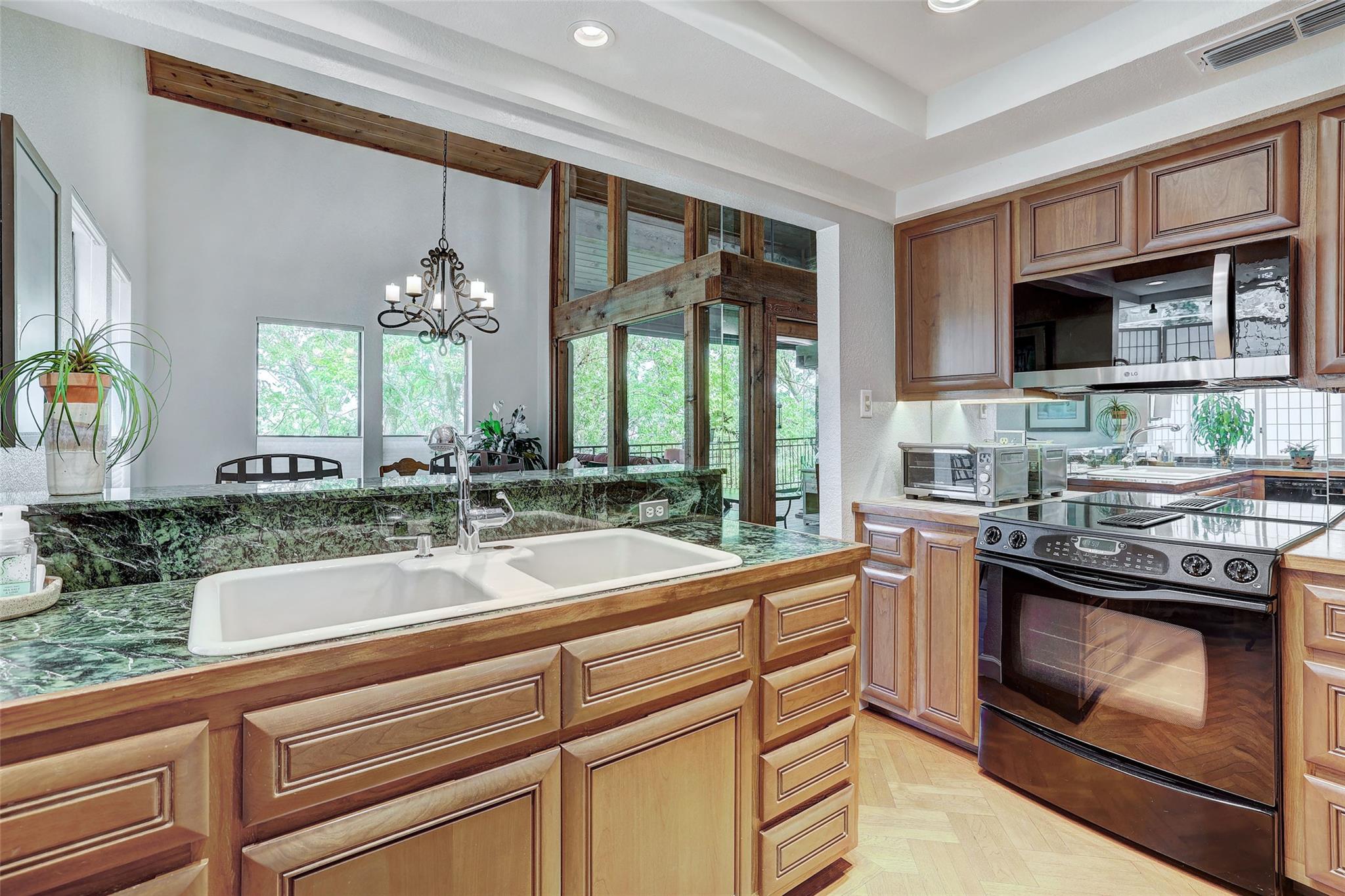 8200 Neely Dr # 223, Austin, TX 78759