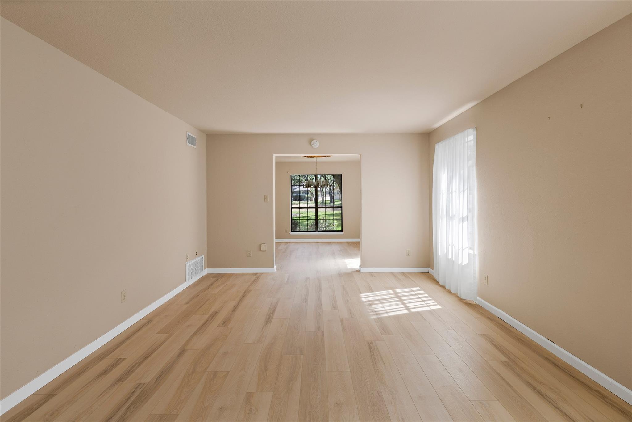 9006 BALCONES CLUB Dr, Austin, TX 78750