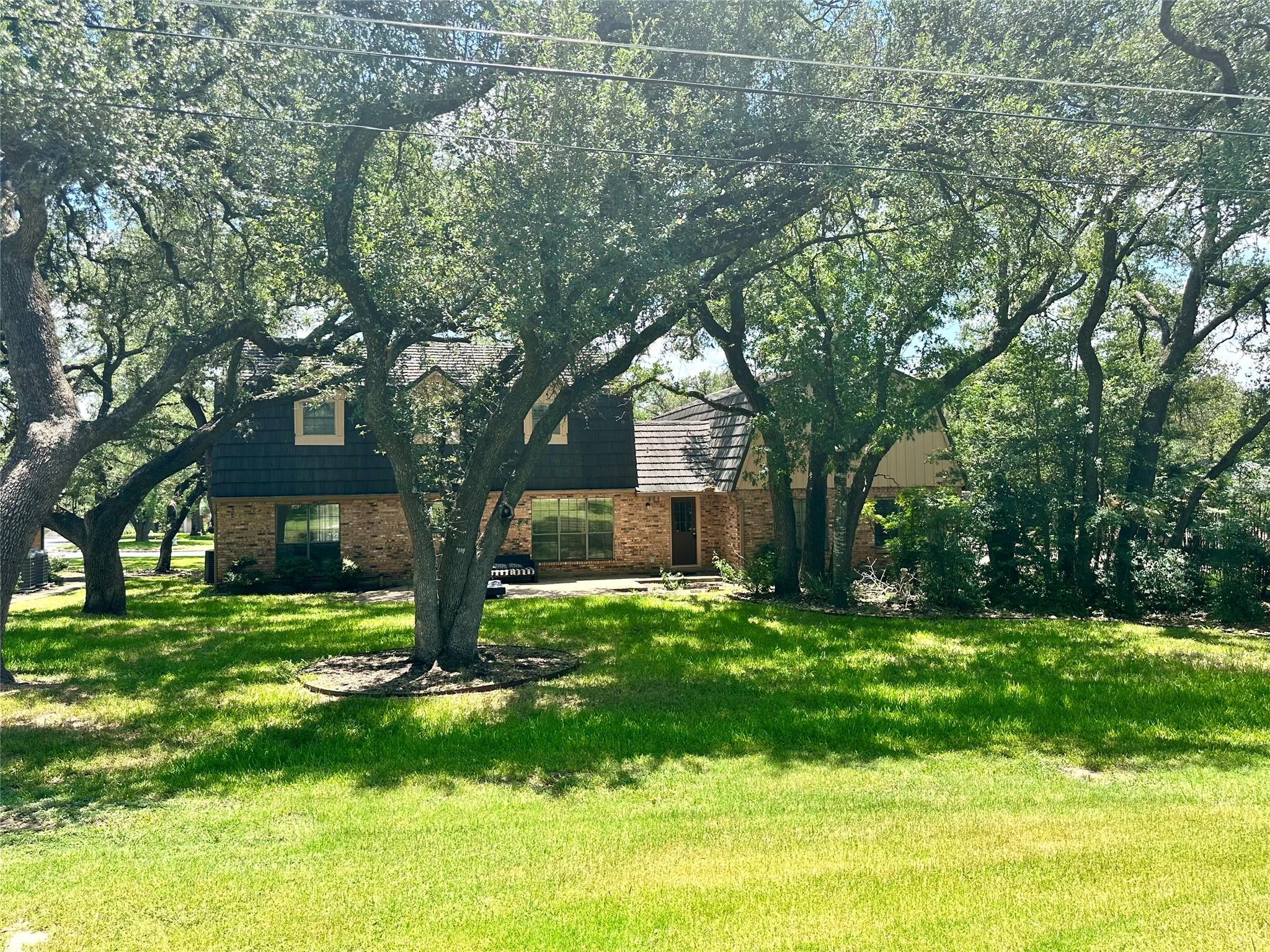 9006 BALCONES CLUB Dr, Austin, TX 78750