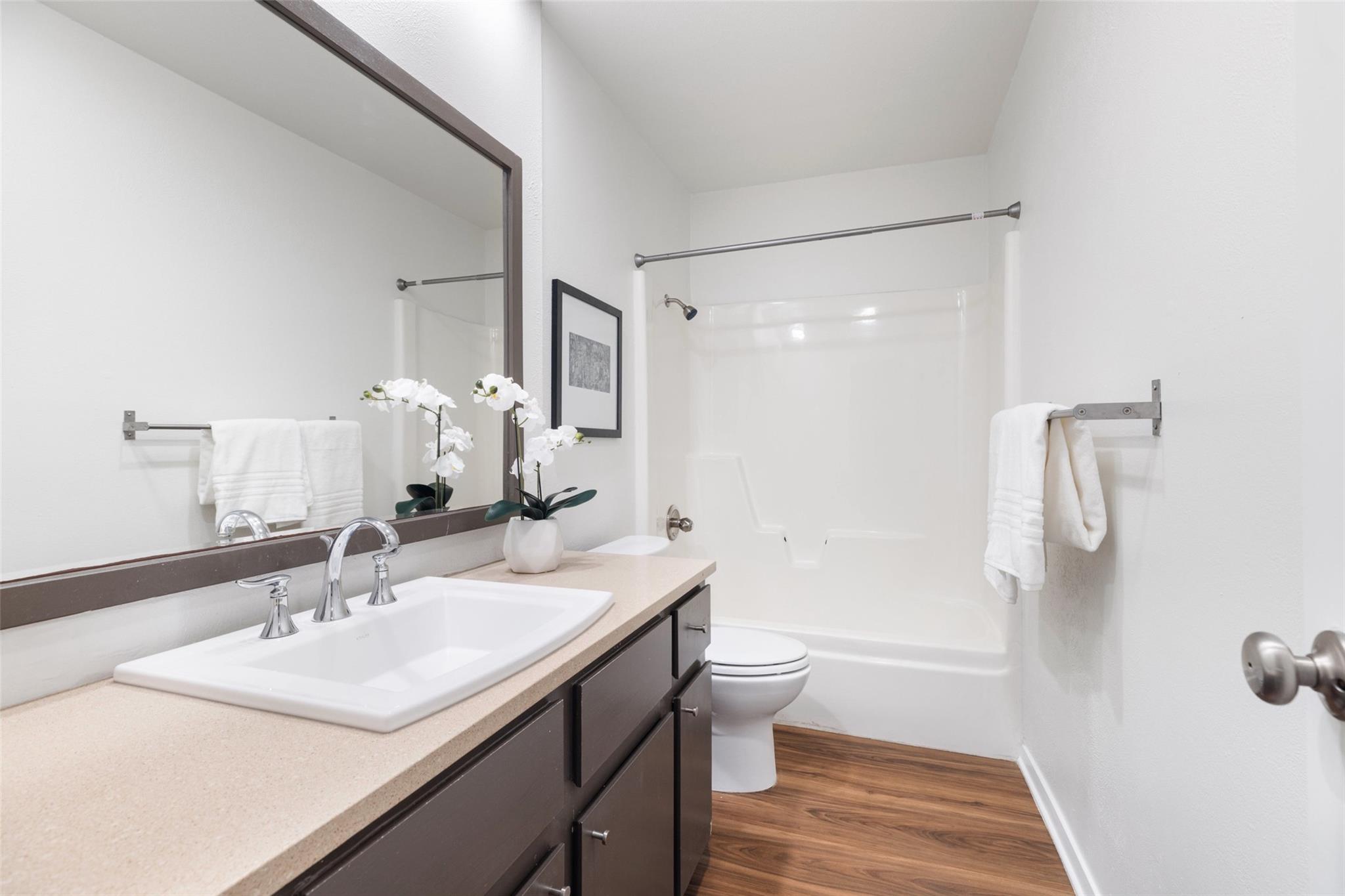 4504 Oak Creek Dr, Austin, TX 78727