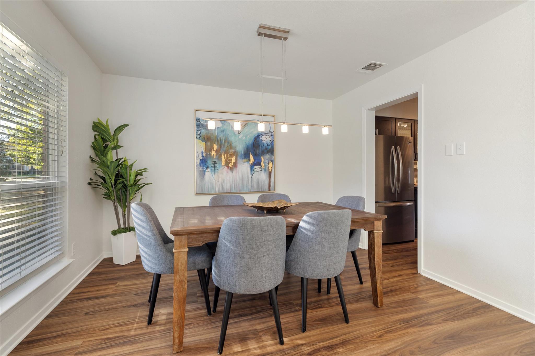 4504 Oak Creek Dr, Austin, TX 78727