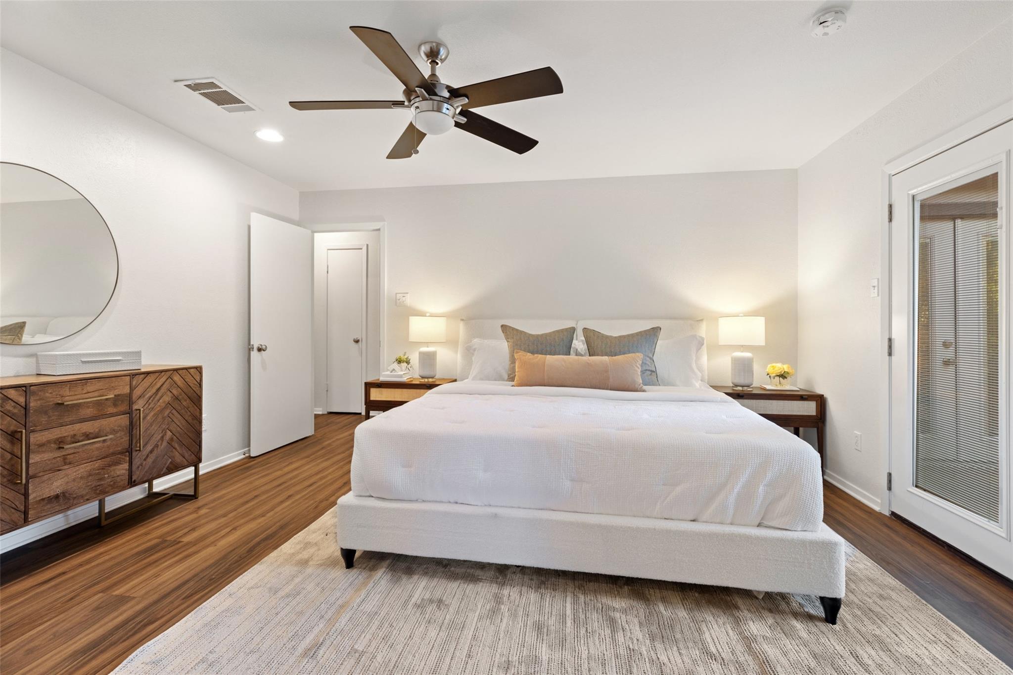 4504 Oak Creek Dr, Austin, TX 78727