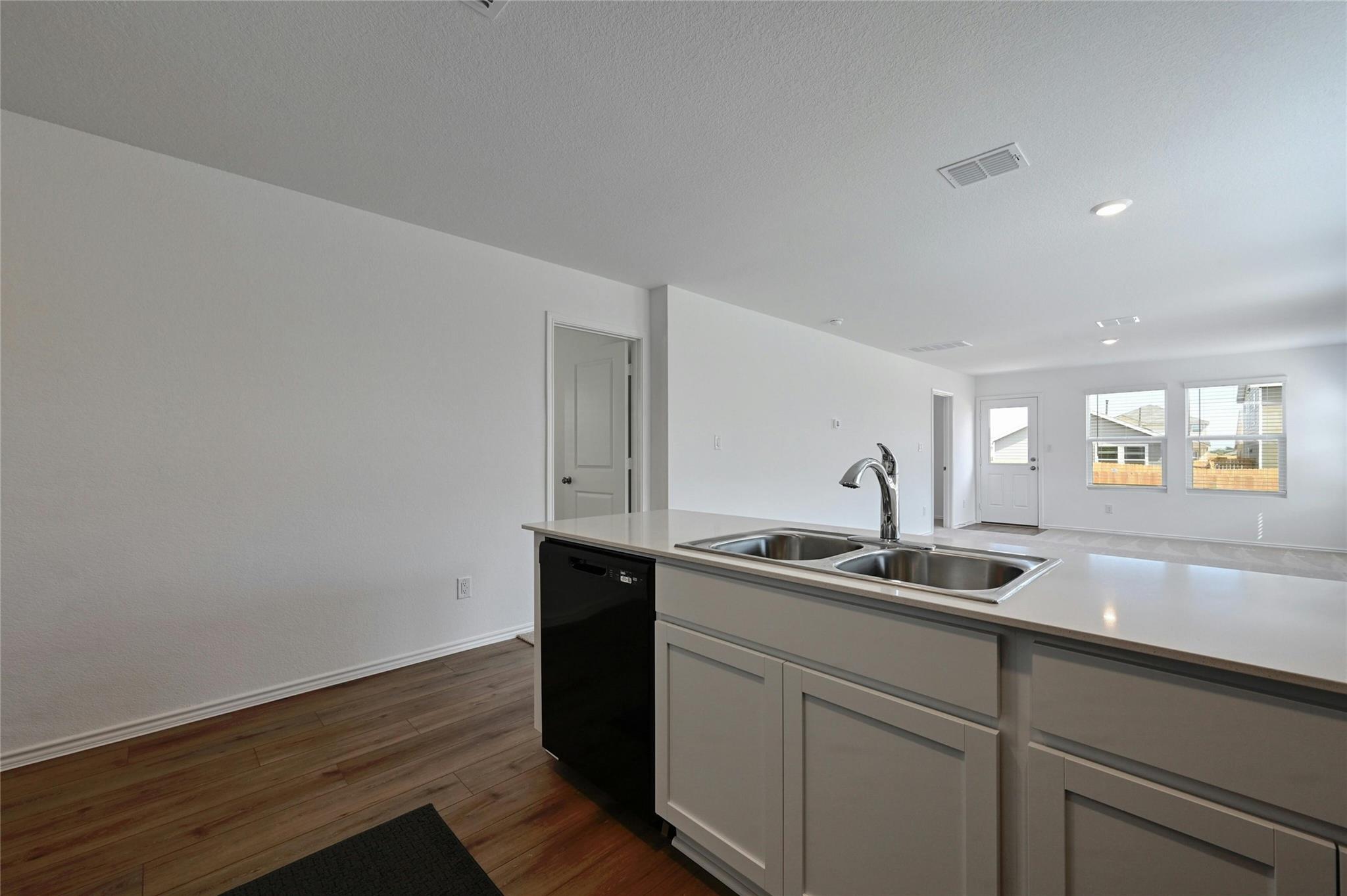 203 Chapel Beck Dr Dr, Kyle, TX 78640