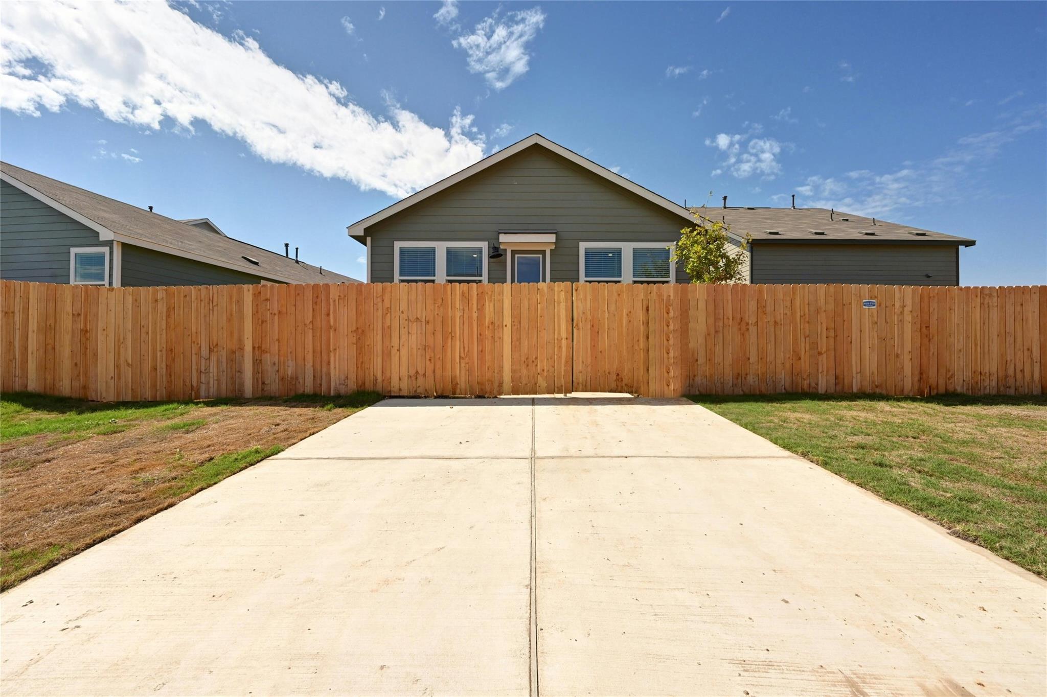 203 Chapel Beck Dr Dr, Kyle, TX 78640