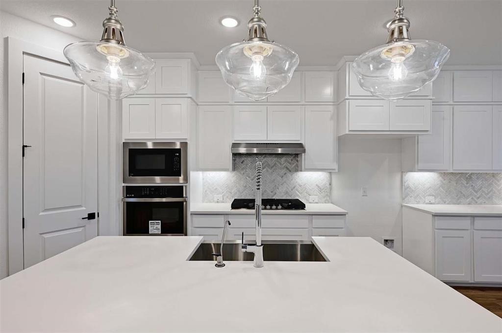 118 Dycus Bnd, Liberty Hill, TX 78642