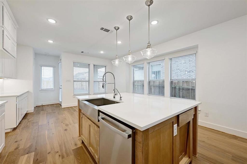 118 Dycus Bnd, Liberty Hill, TX 78642