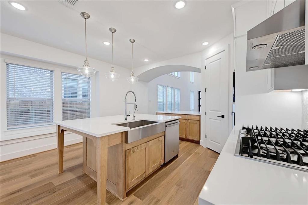 118 Dycus Bnd, Liberty Hill, TX 78642