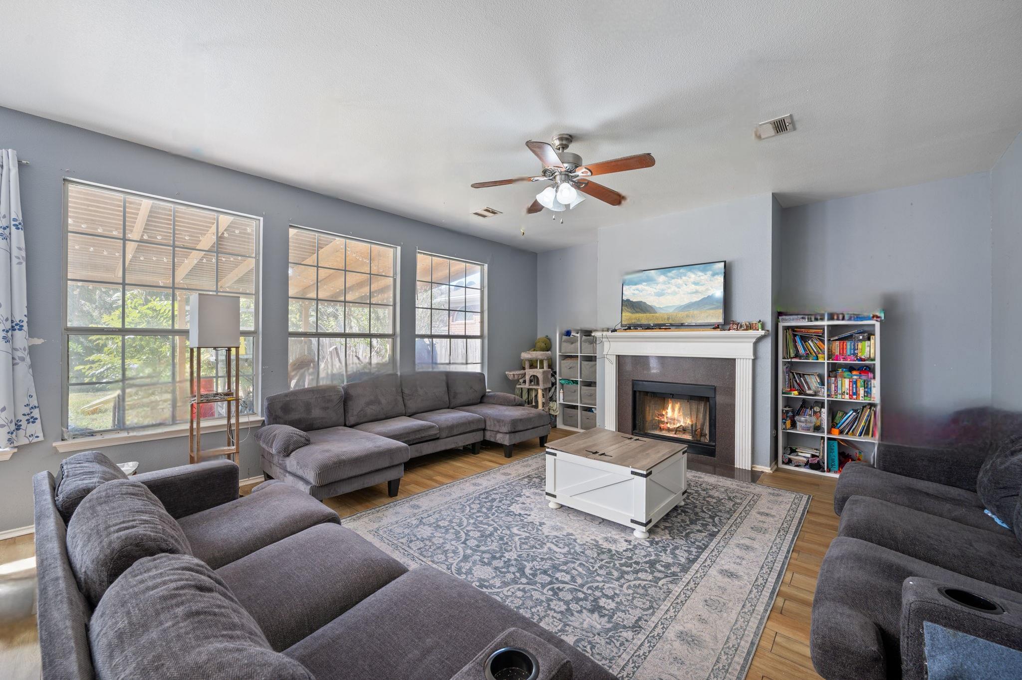 1517 Natural Bridge Ln, Pflugerville, TX 78660