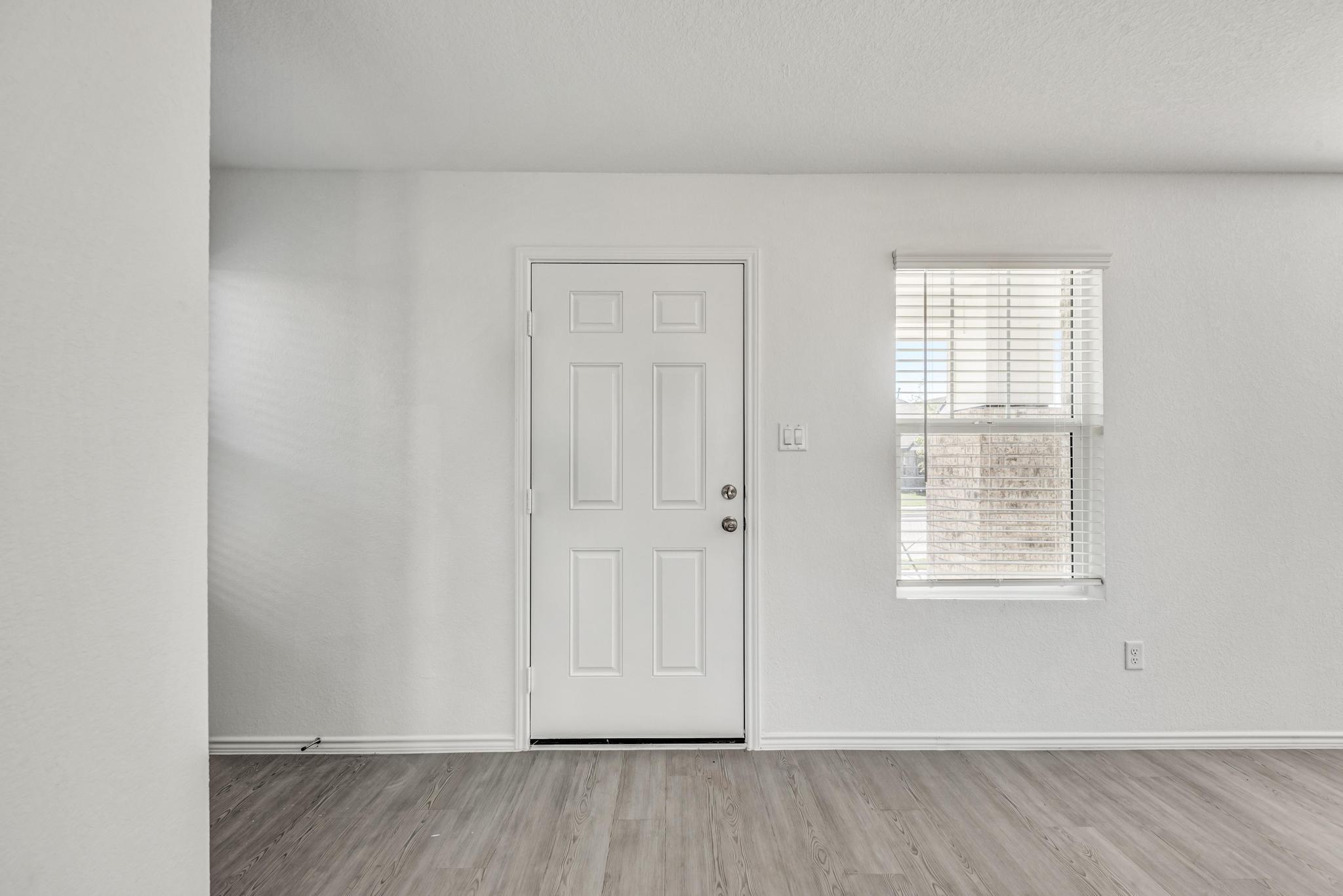 367 Keefer, Kyle, TX 78640