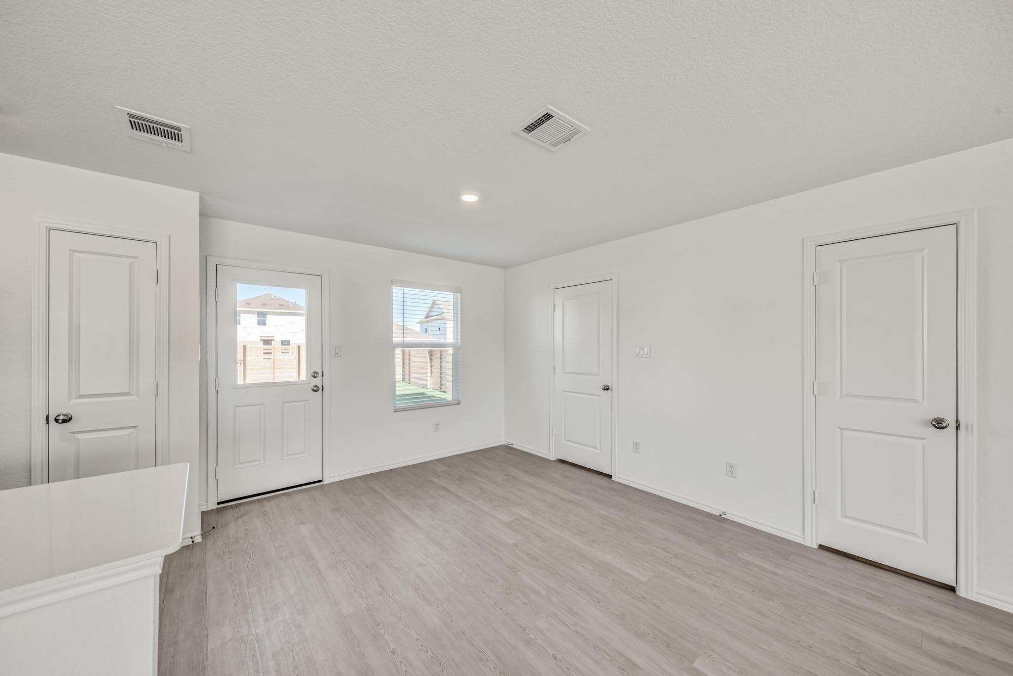 367 Keefer, Kyle, TX 78640