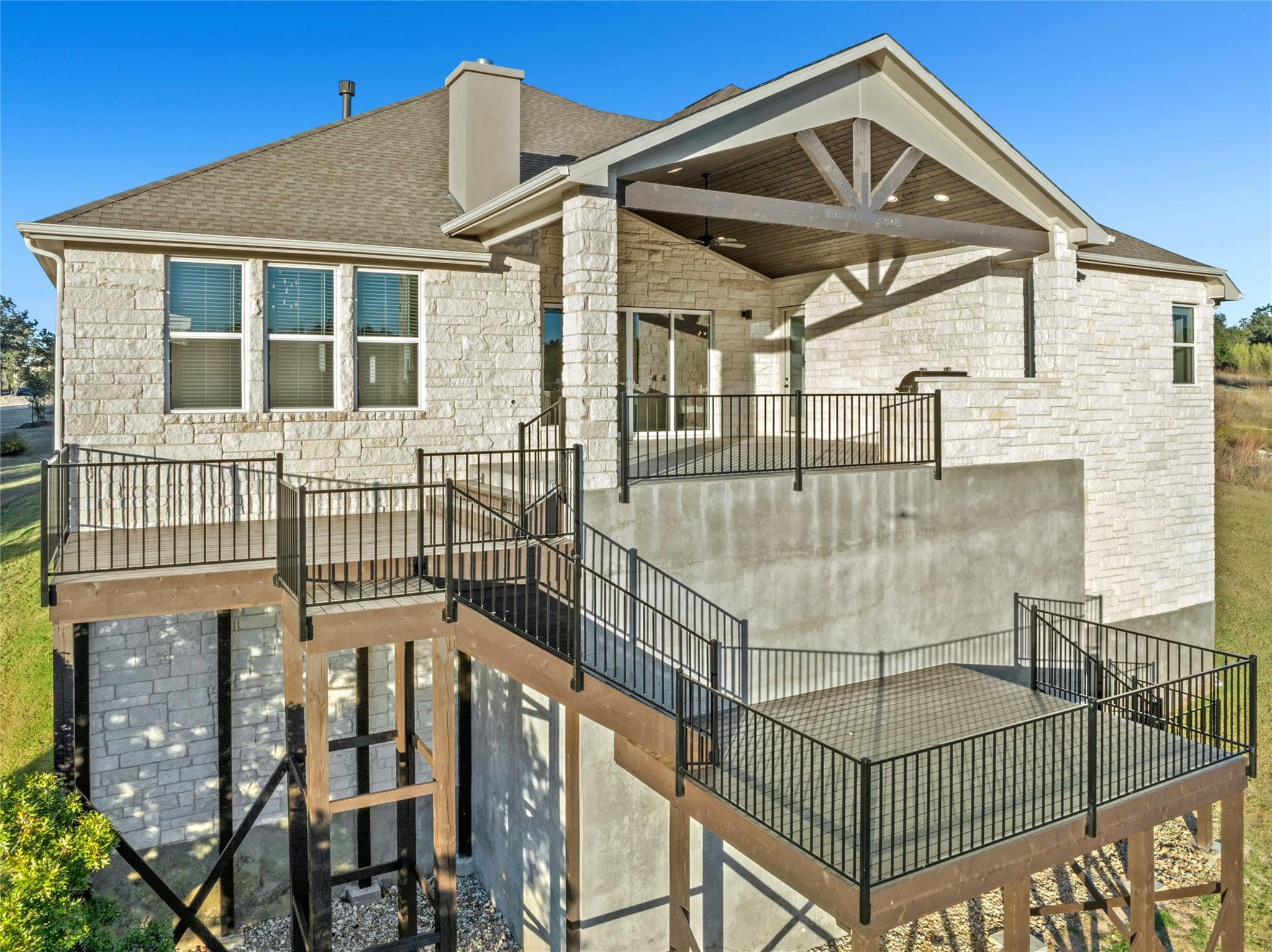 68 Sierra Mosca Trl, Liberty Hill, TX 78642