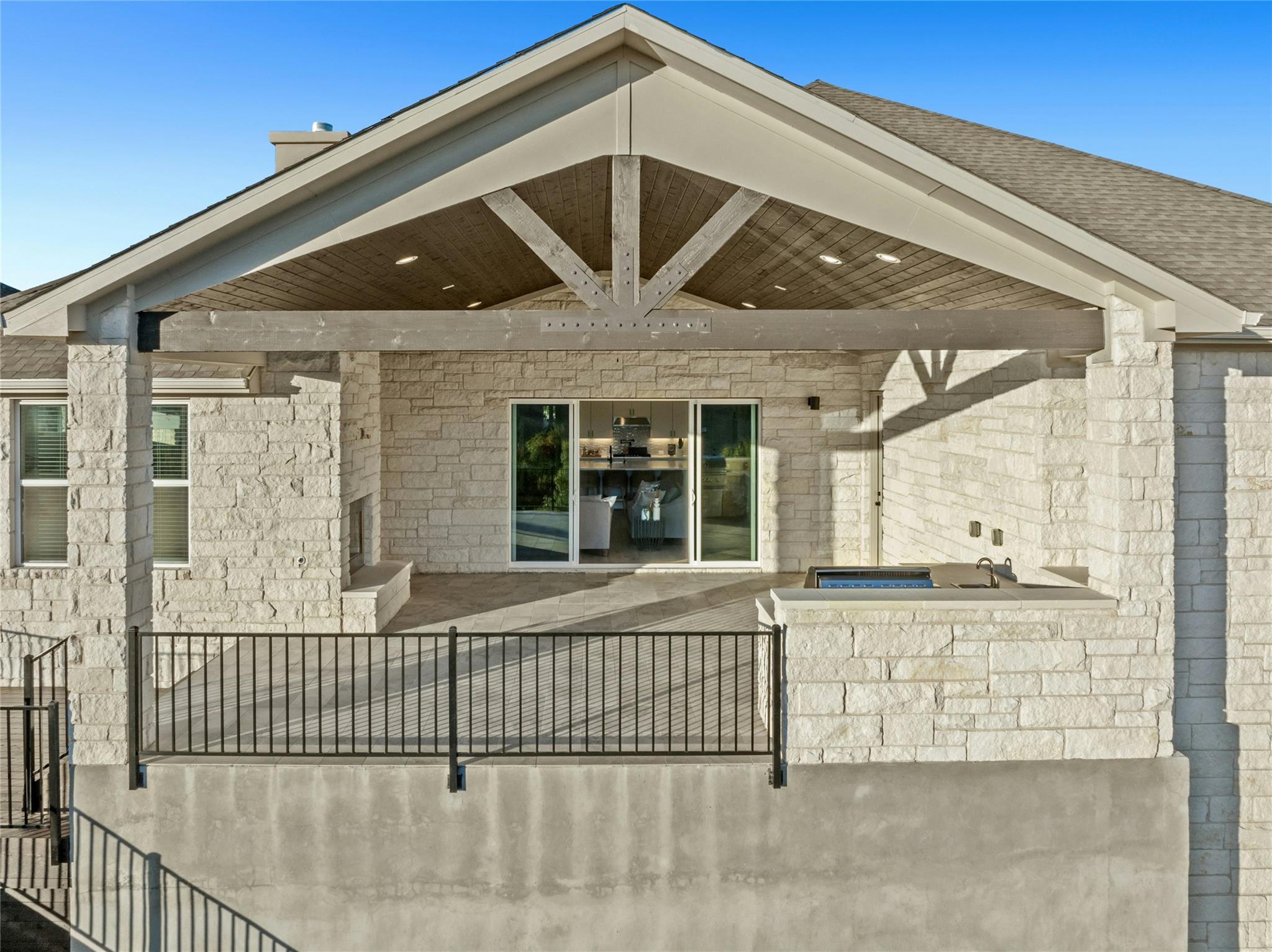 68 Sierra Mosca Trl, Liberty Hill, TX 78642