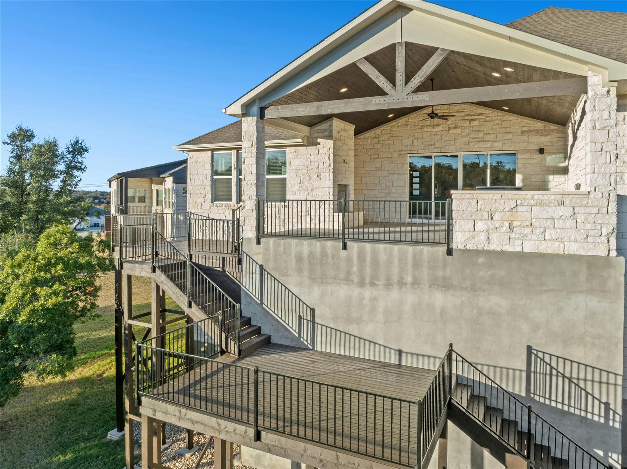 68 Sierra Mosca Trl, Liberty Hill, TX 78642