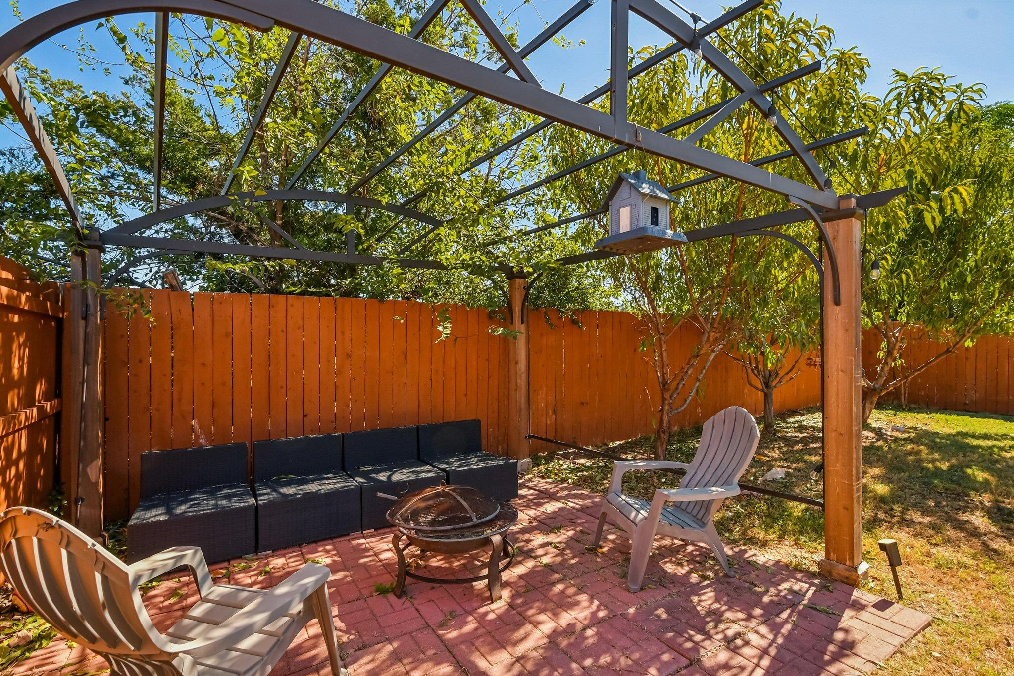 221 Bonnet Blvd, Georgetown, TX 78628