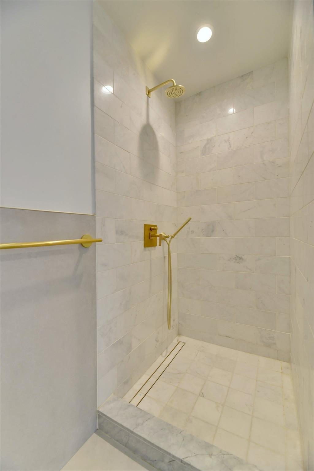 70 Rainey St # 1205, Austin, TX 78701