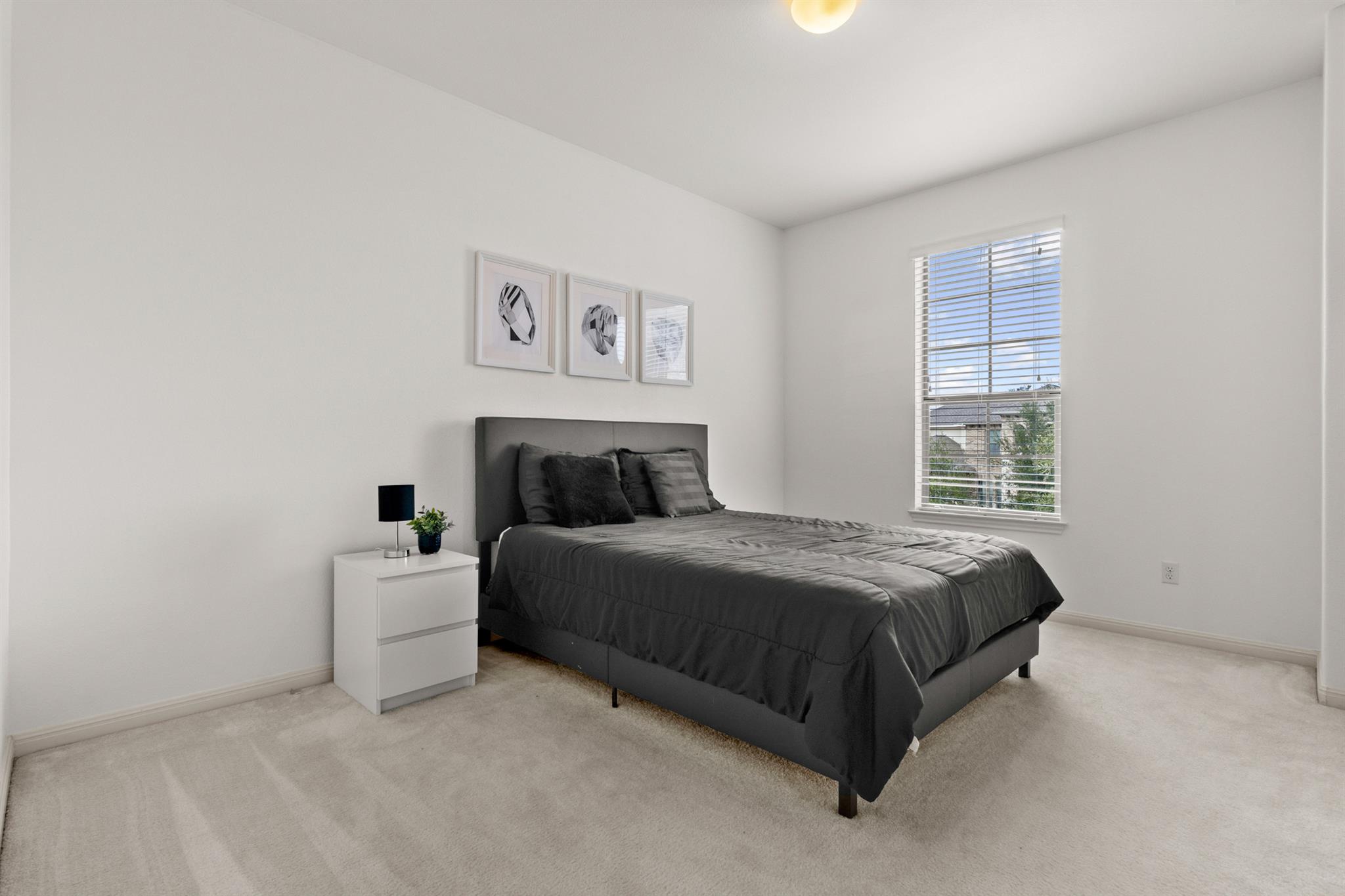 2216 Lookout Knoll Dr, Leander, TX 78641