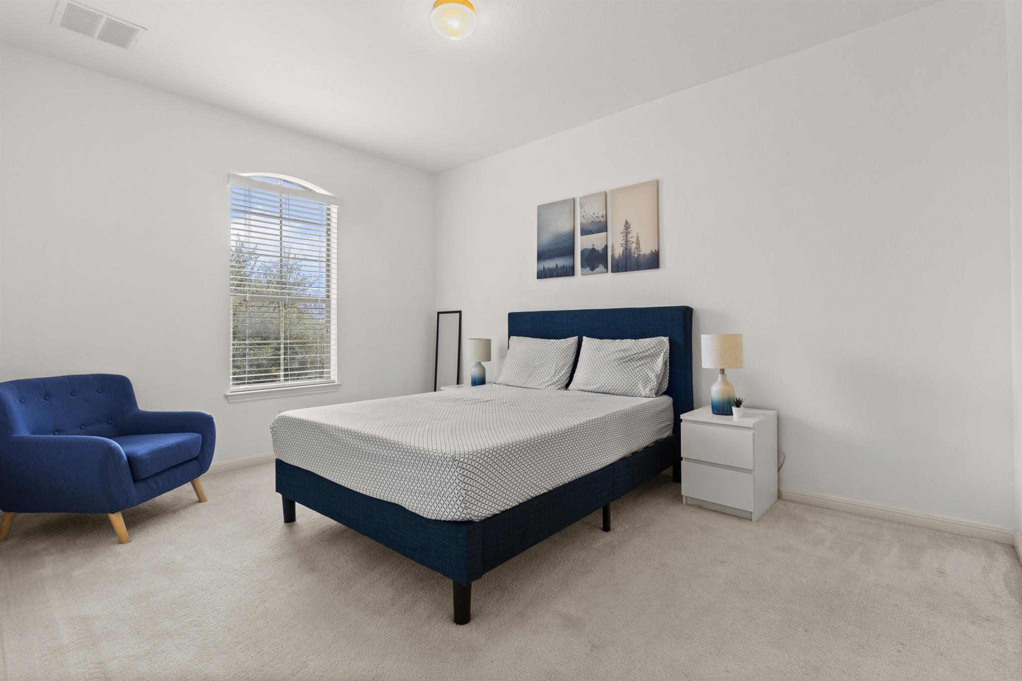 2216 Lookout Knoll Dr, Leander, TX 78641