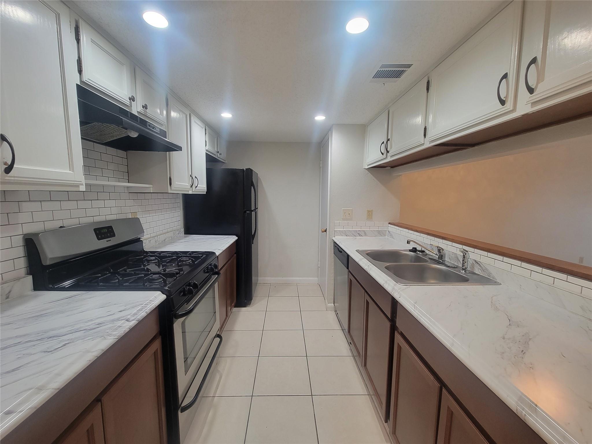 7825 Beauregard Cir # 2A, Austin, TX 78745