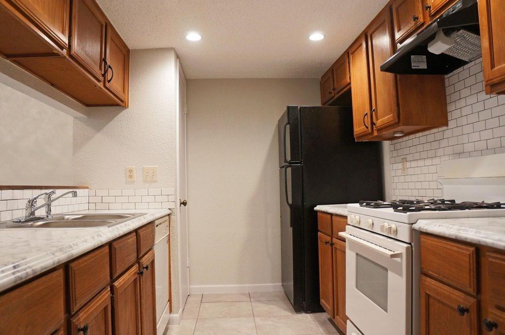 7825 Beauregard Cir # 2A, Austin, TX 78745