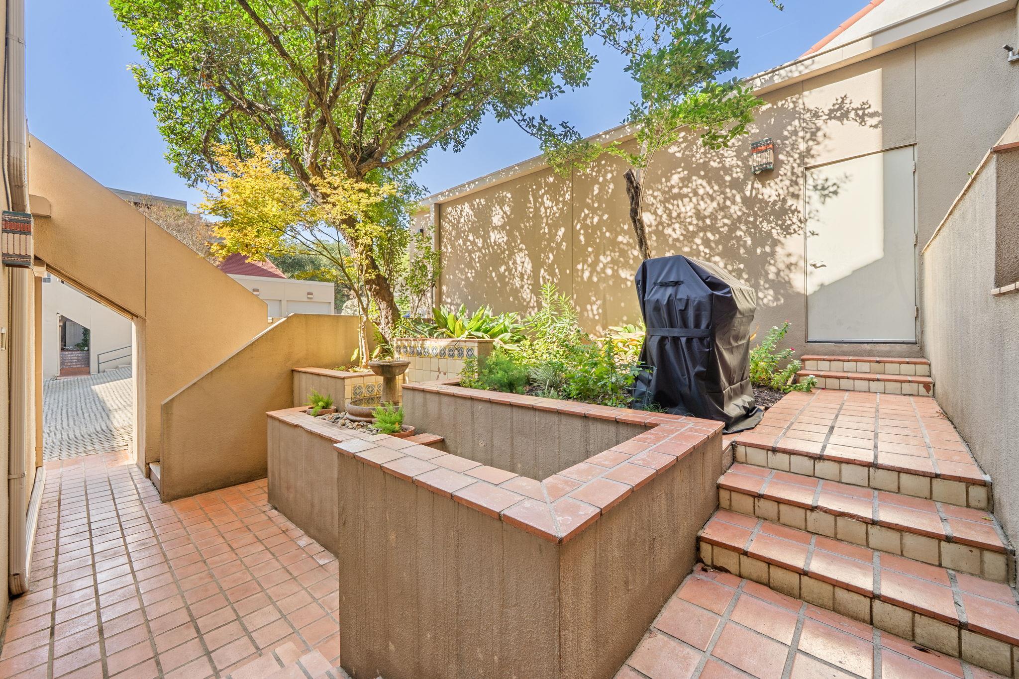 1707 Spyglass Dr # 110, Austin, TX 78746