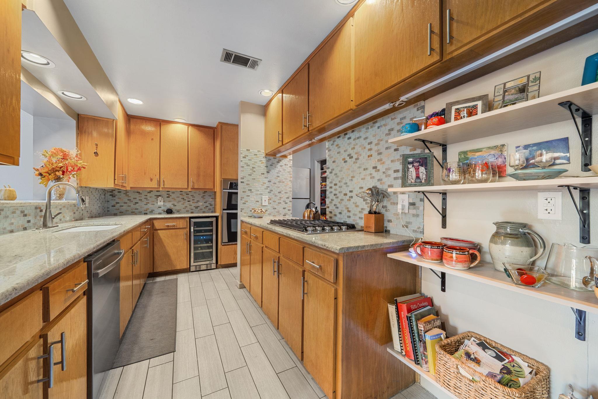 1707 Spyglass Dr # 110, Austin, TX 78746