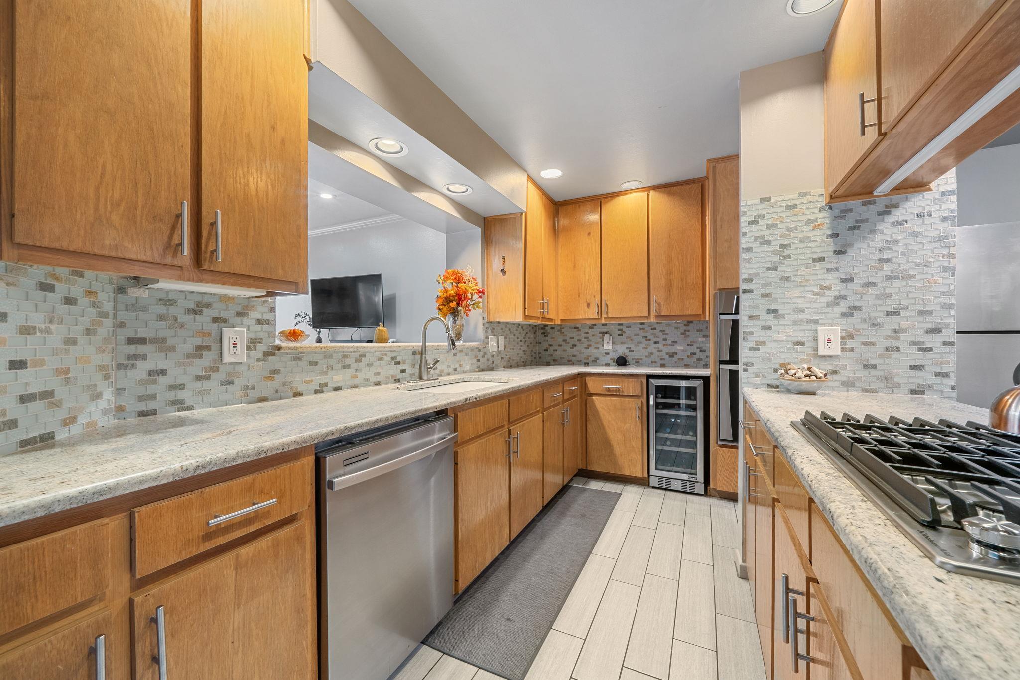 1707 Spyglass Dr # 110, Austin, TX 78746