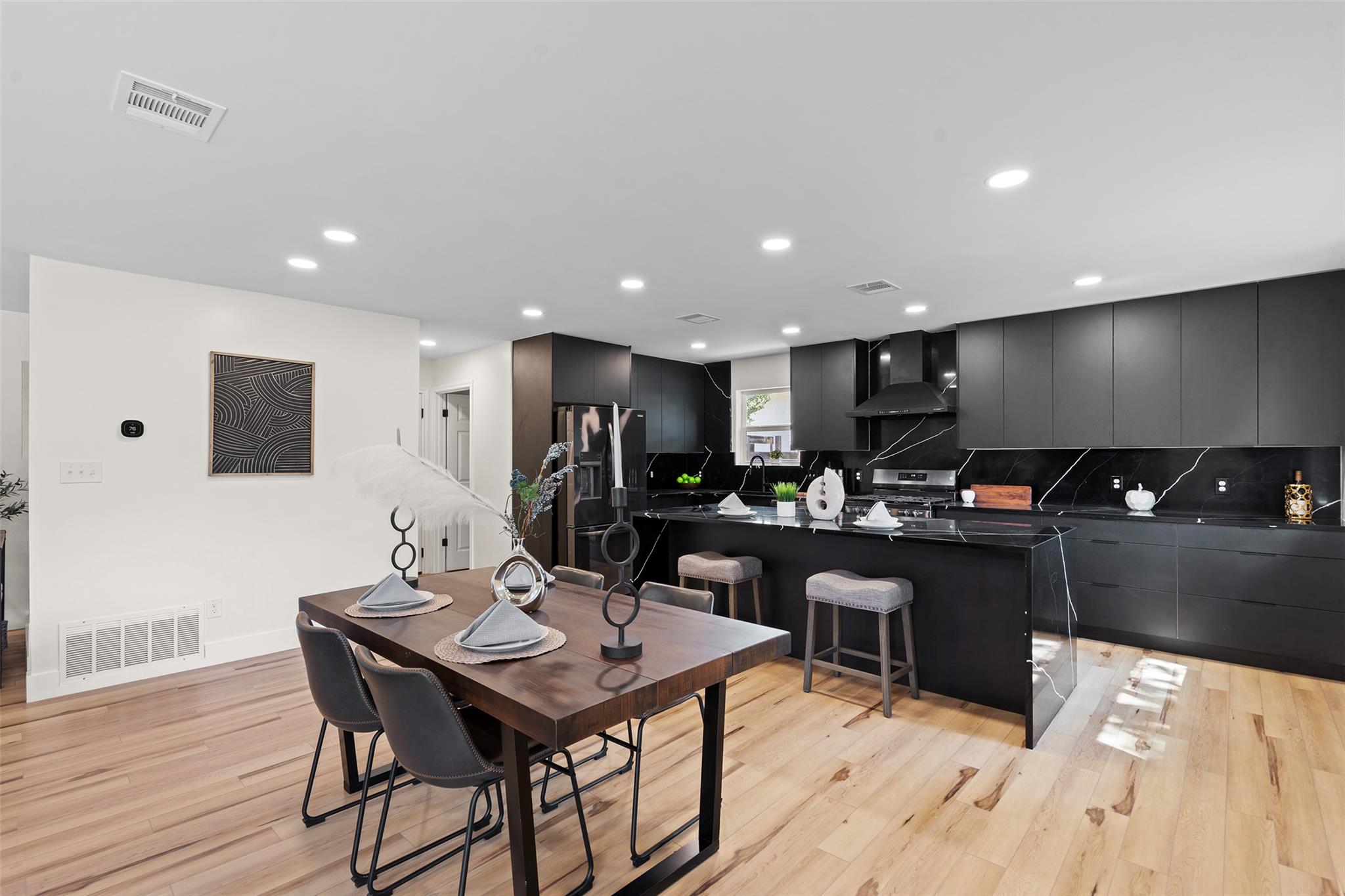 6303 Bexton Cir, Austin, TX 78745