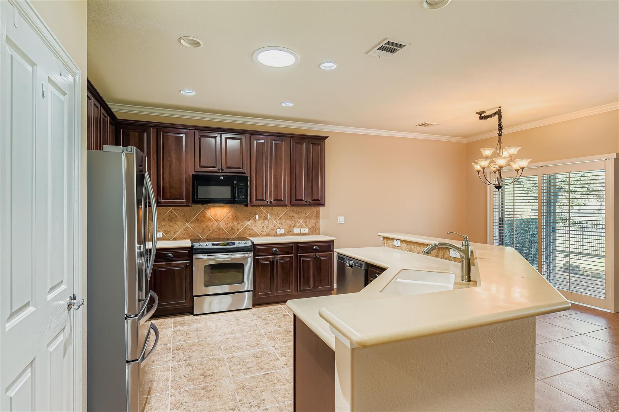 723 Independence Creek Ln, Georgetown, TX 78633