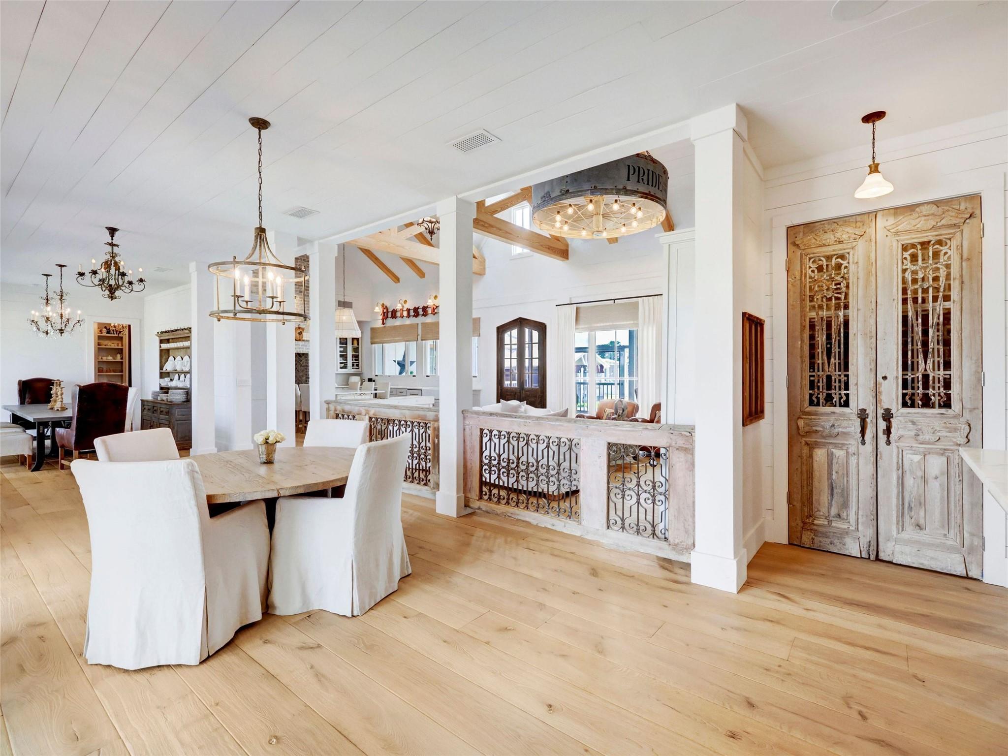 314 Big Sky Ranch Rd, Smithville, TX 78957