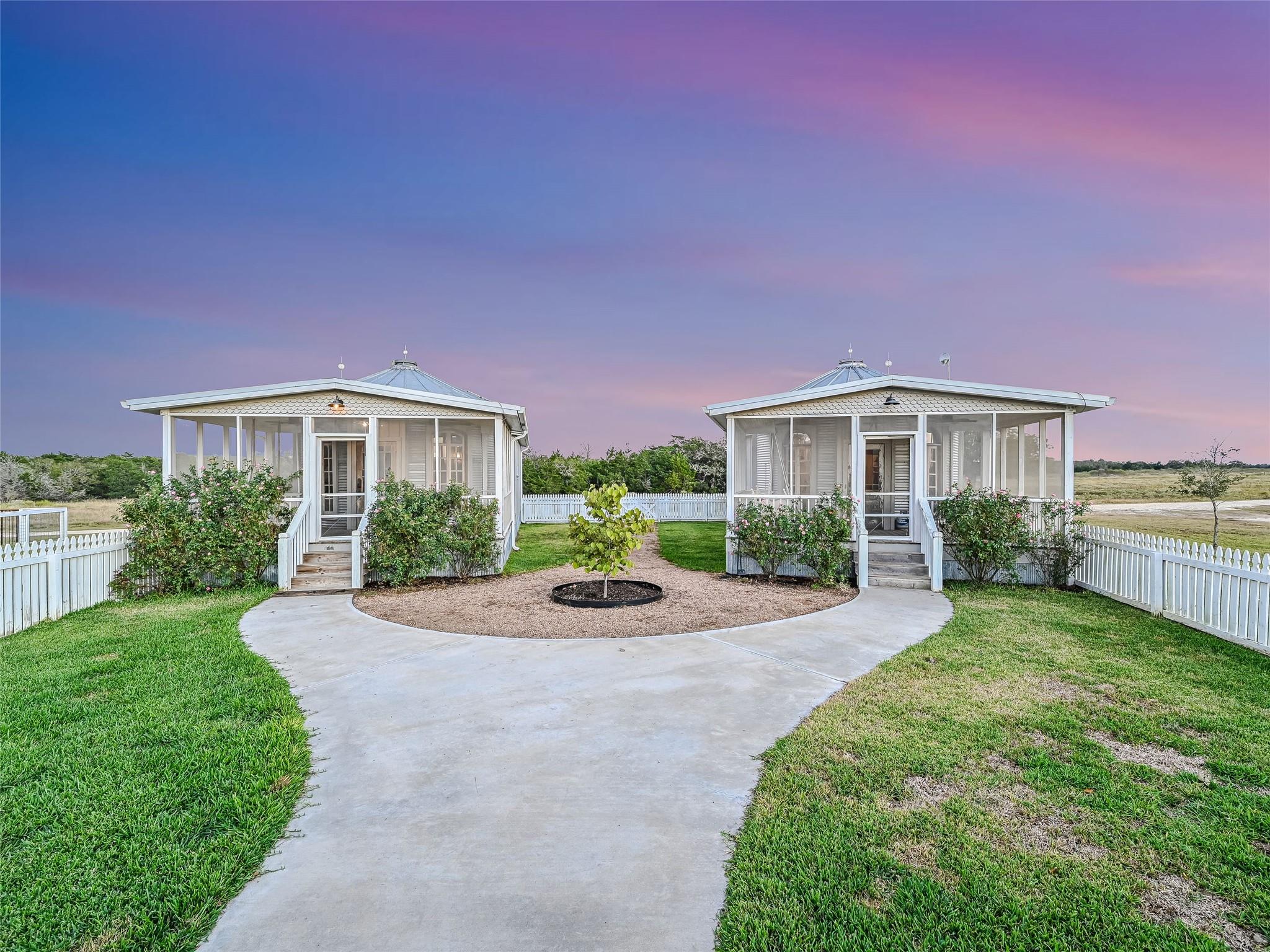 314 Big Sky Ranch Rd, Smithville, TX 78957