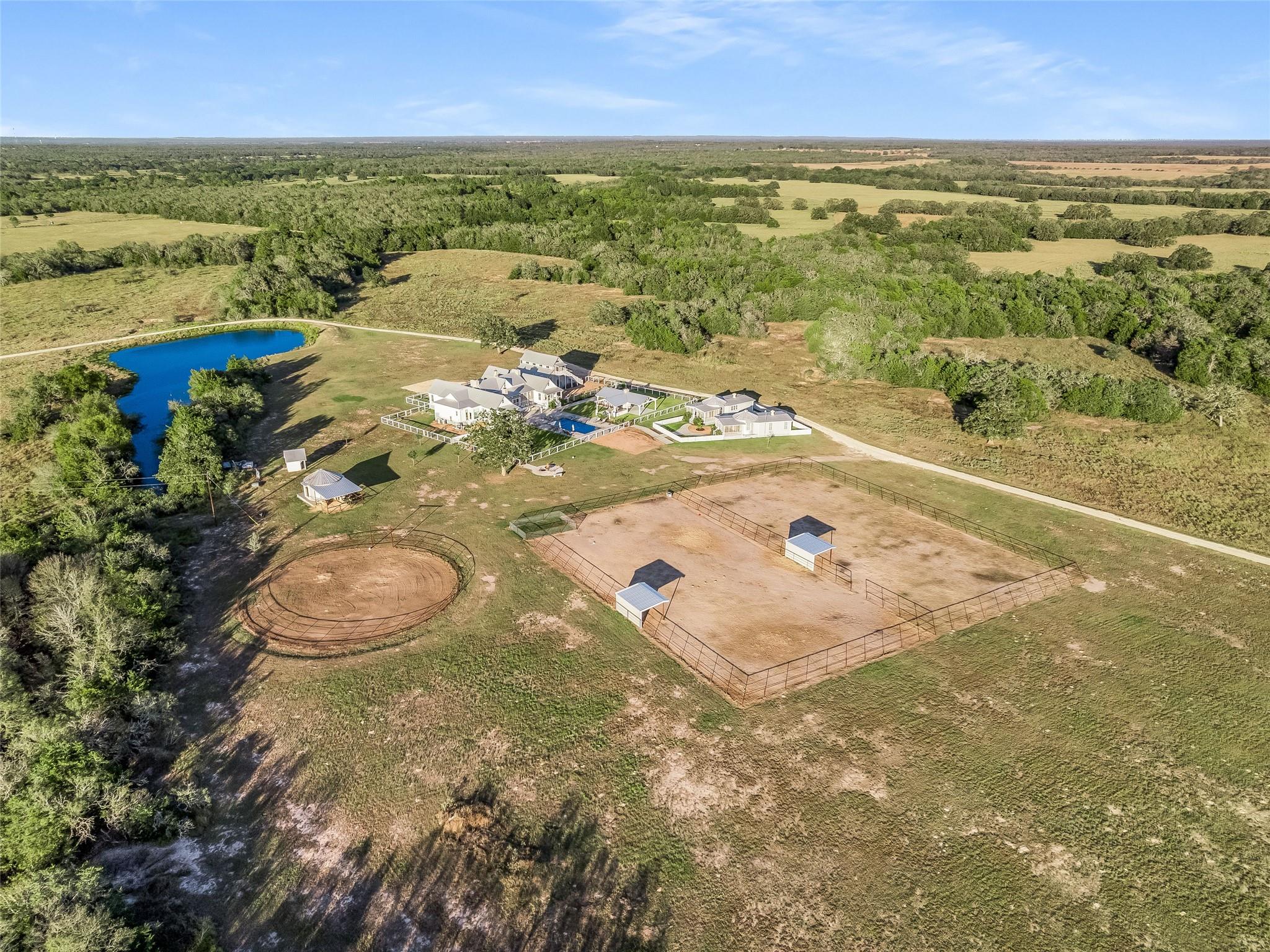 314 Big Sky Ranch Rd, Smithville, TX 78957