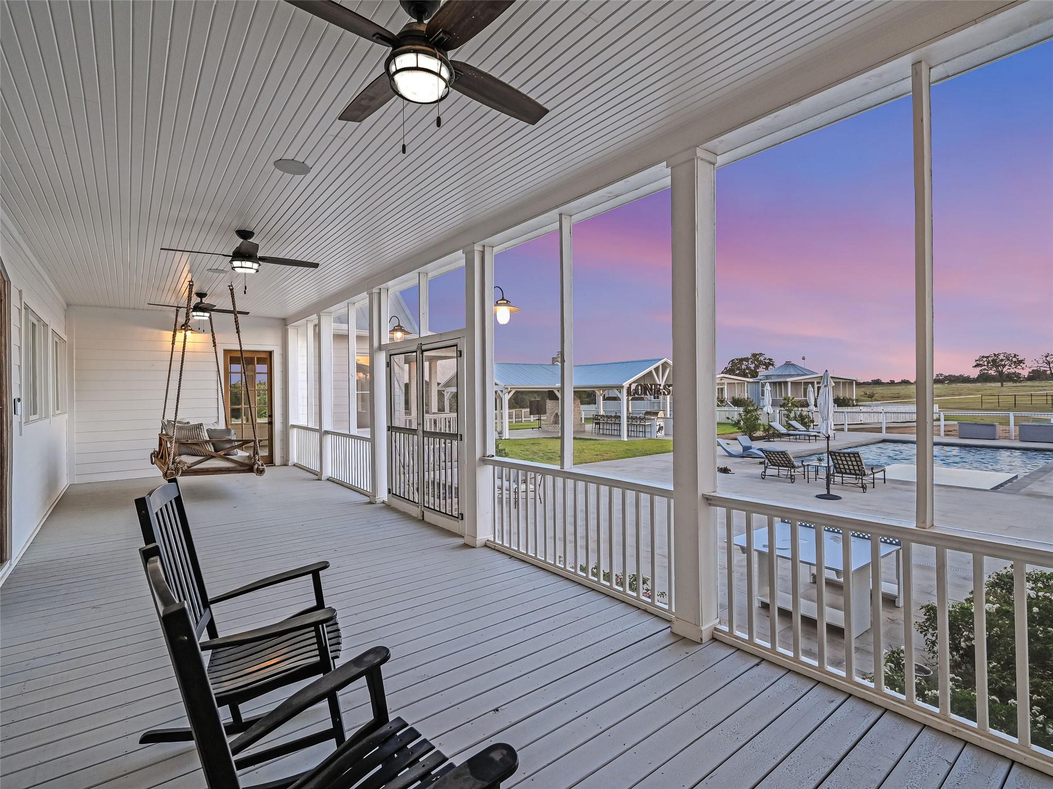 314 Big Sky Ranch Rd, Smithville, TX 78957