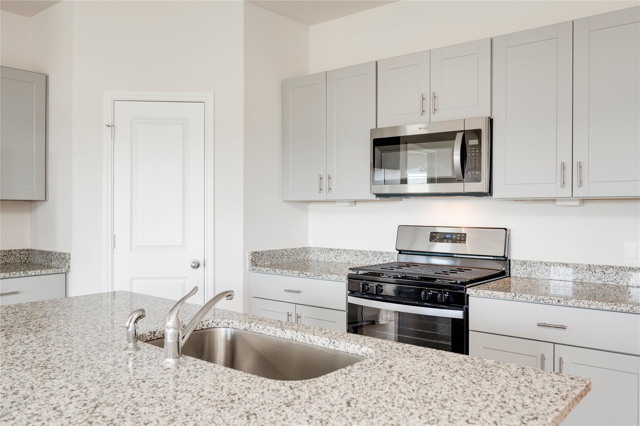 400 Hodges St, Maxwell, TX 78656