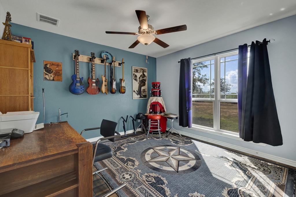 2354 Fm 2438, Seguin, TX 78155