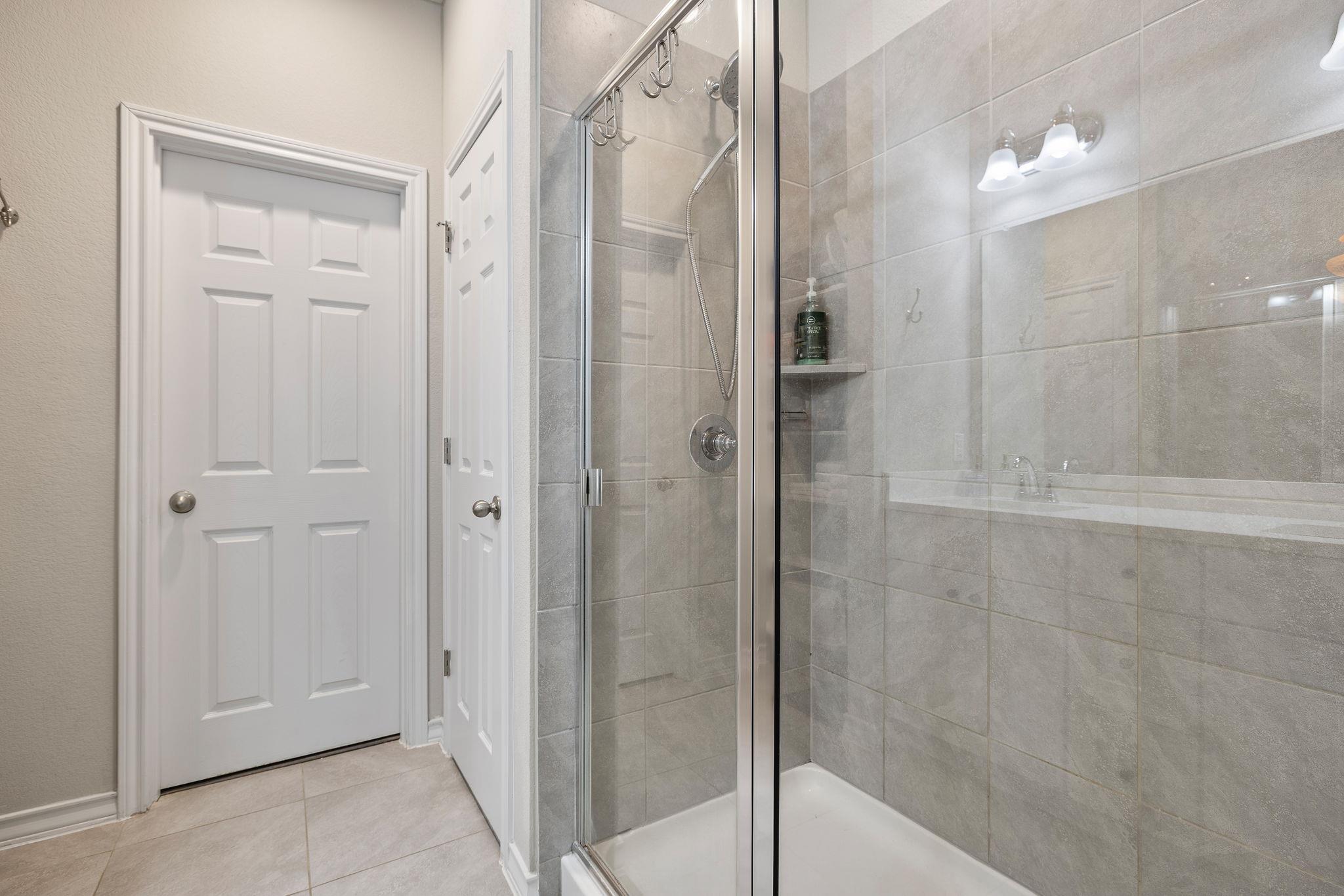 233 Magna Ln, Liberty Hill, TX 78642