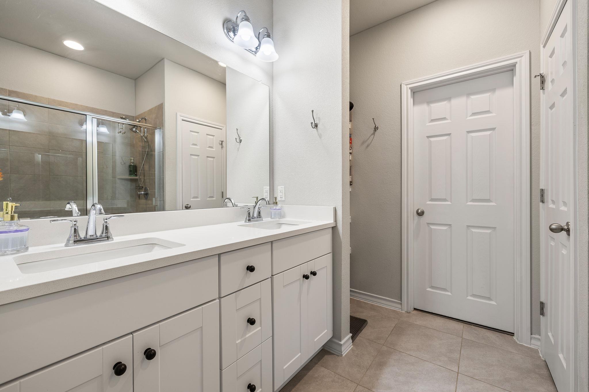 233 Magna Ln, Liberty Hill, TX 78642