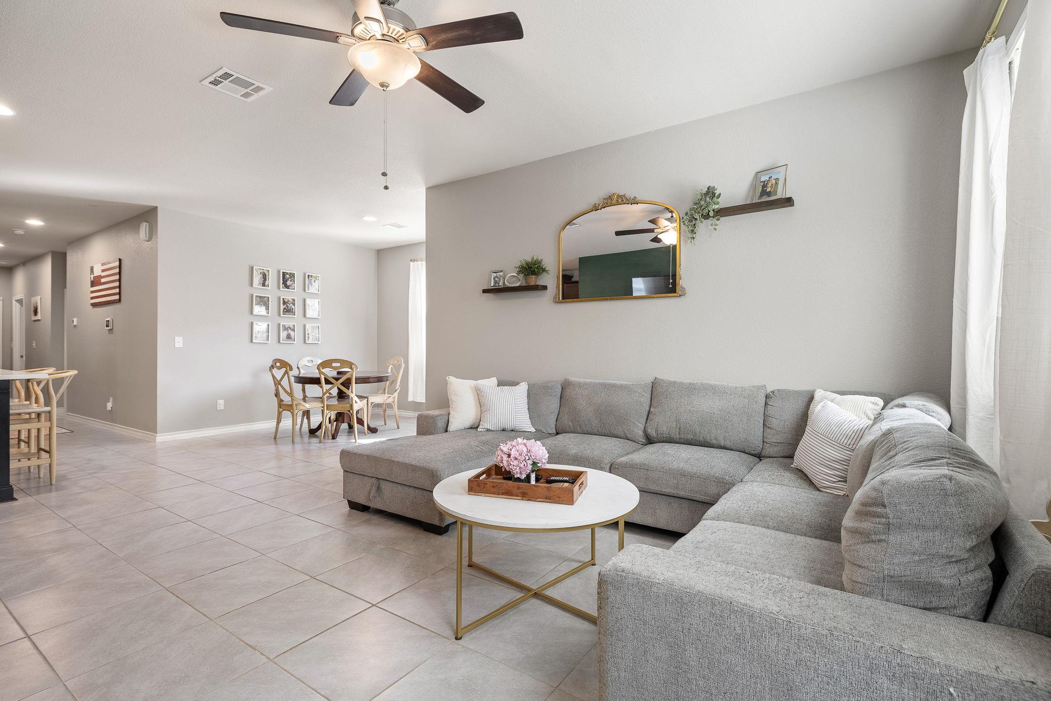 233 Magna Ln, Liberty Hill, TX 78642