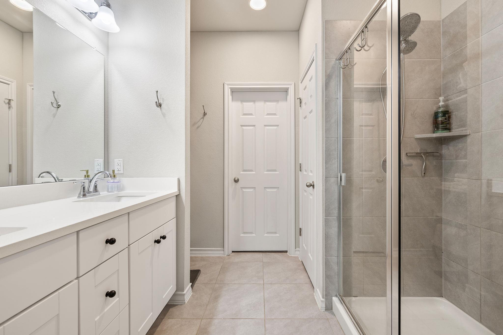 233 Magna Ln, Liberty Hill, TX 78642