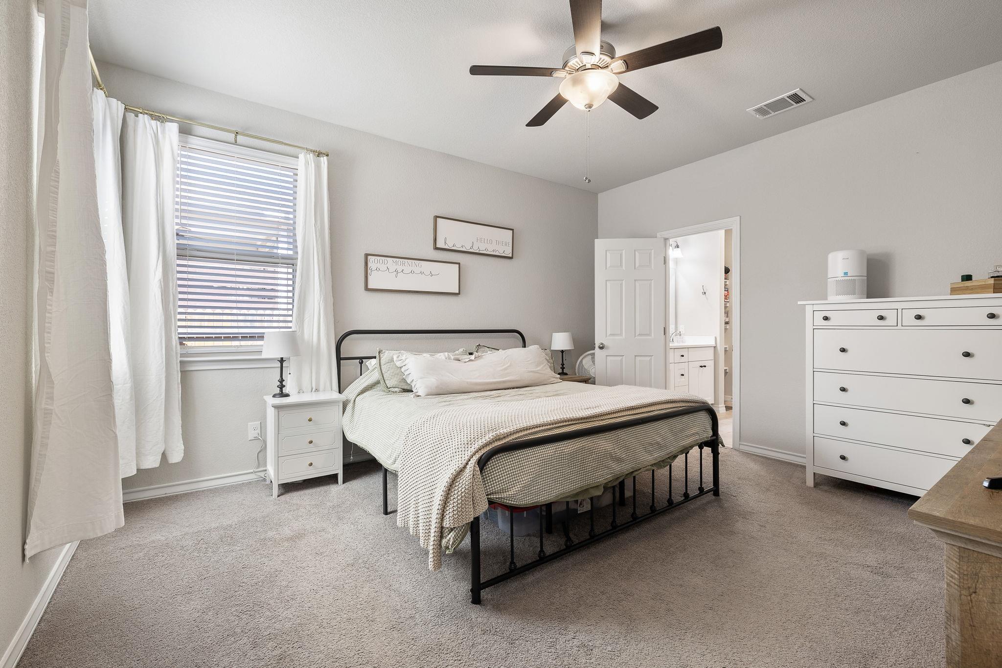 233 Magna Ln, Liberty Hill, TX 78642