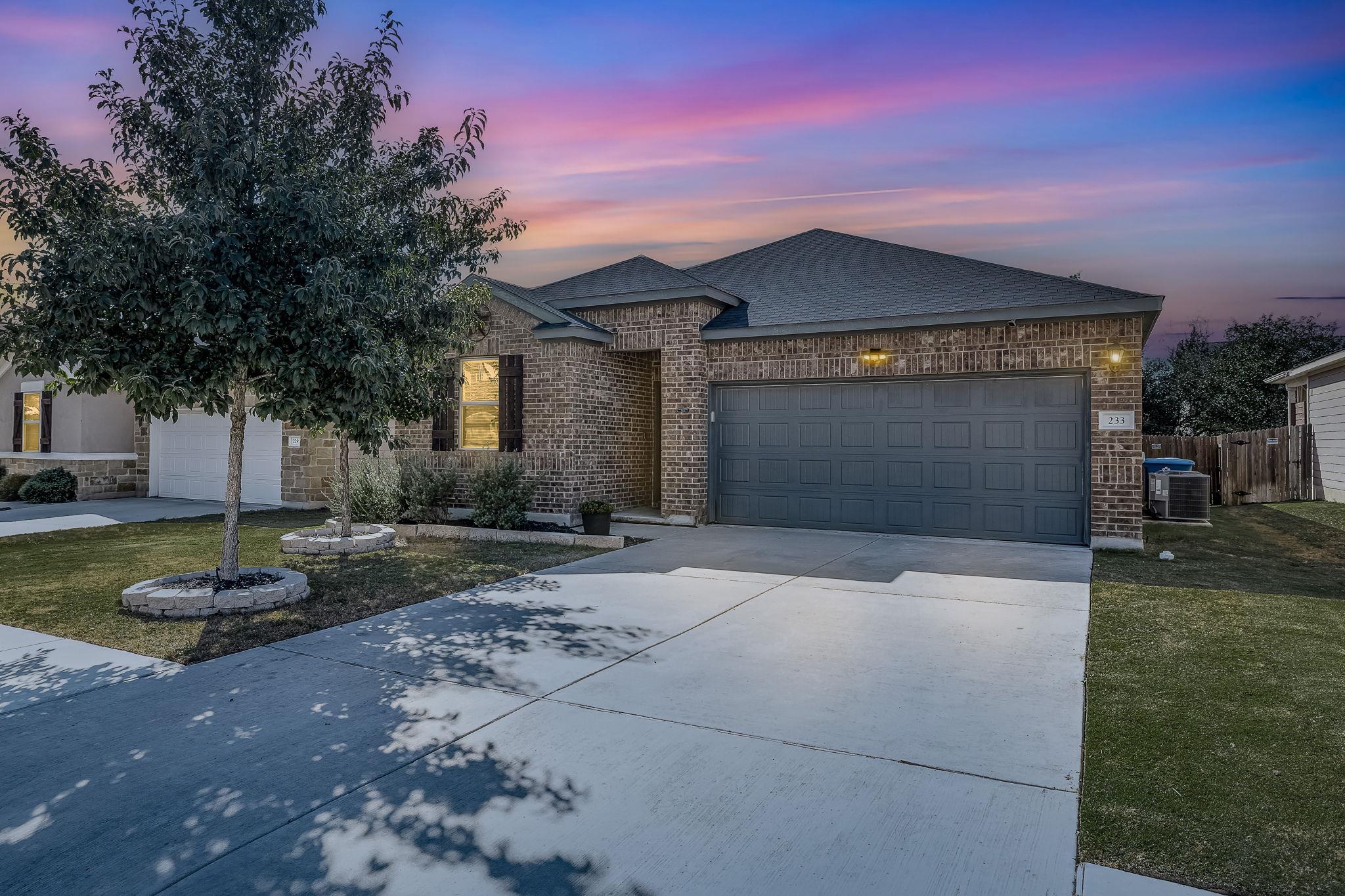 233 Magna Ln, Liberty Hill, TX 78642
